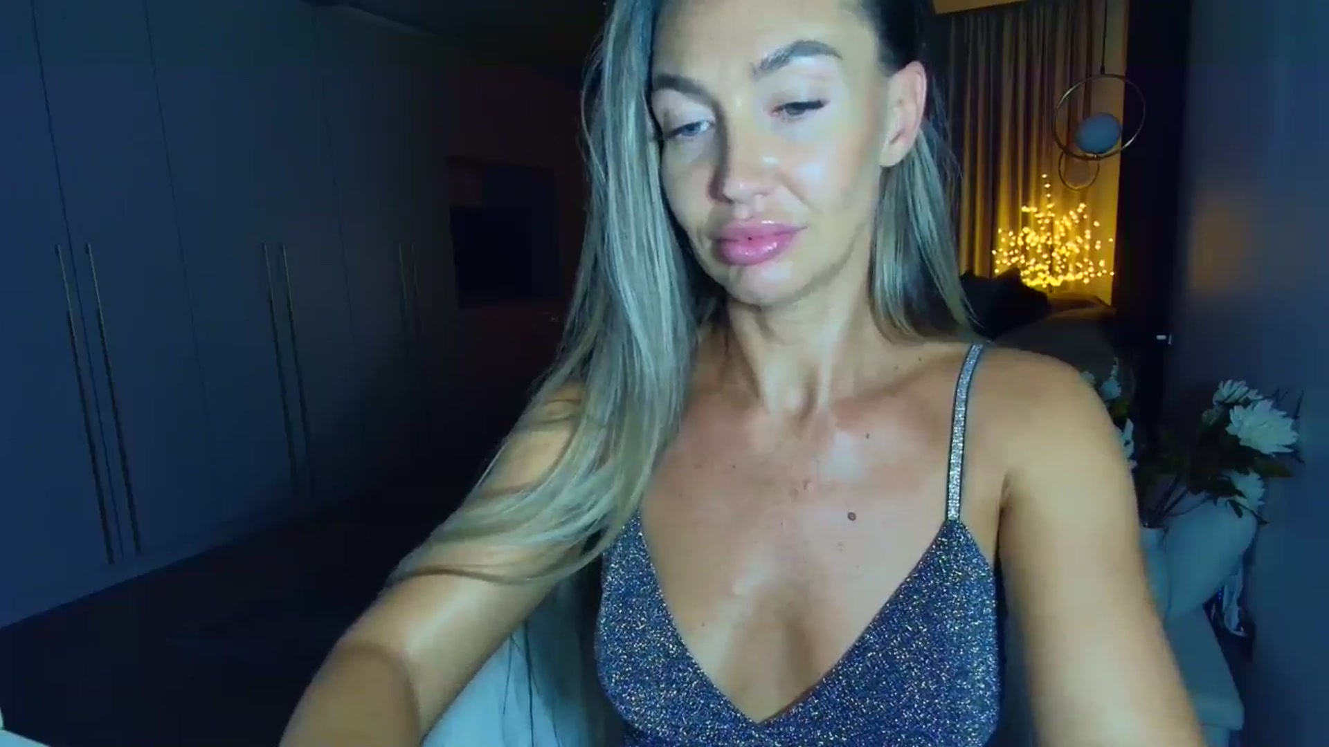 Gallery image thumbnail from Mystery_C's myfreecams stream on, 08/20/2025, 22:13 image 7 of 20