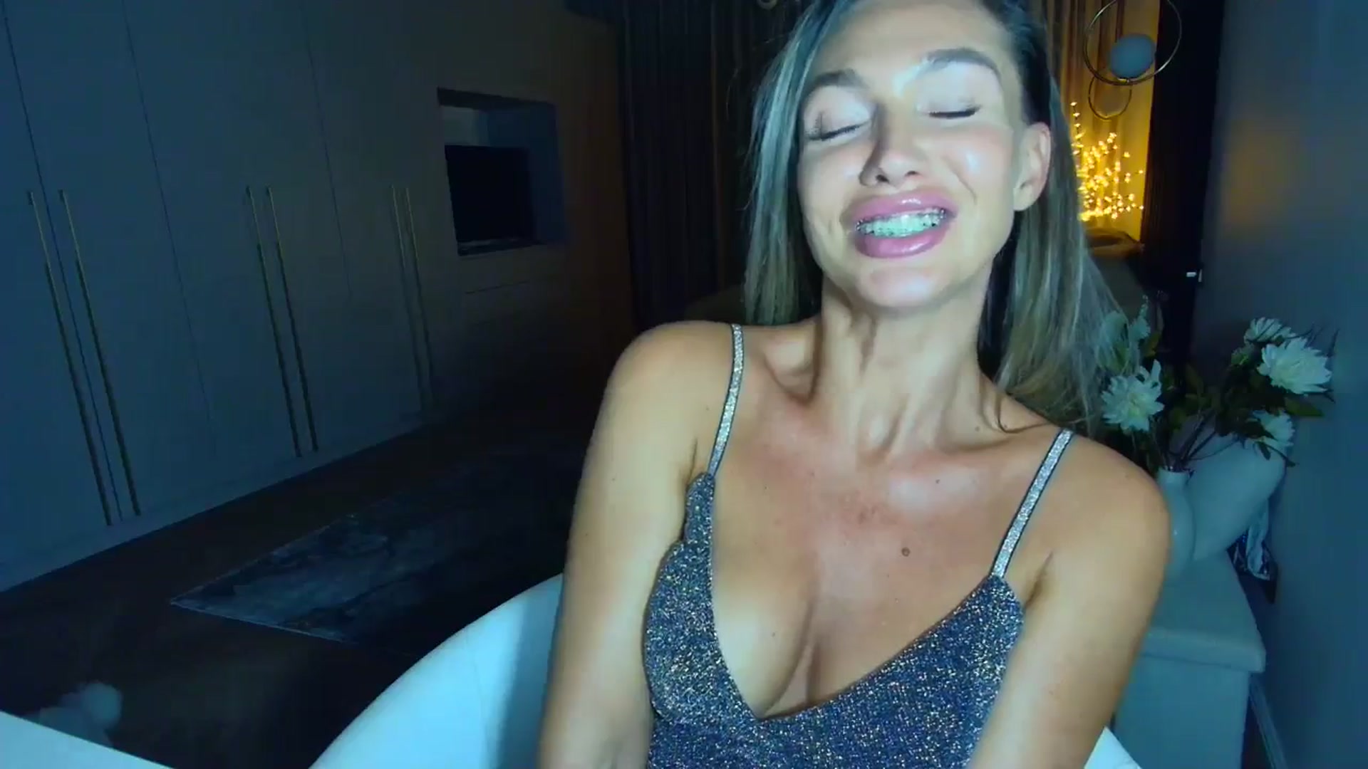 Gallery image thumbnail from Mystery_C's myfreecams stream on, 08/20/2025, 22:13 image 11 of 20