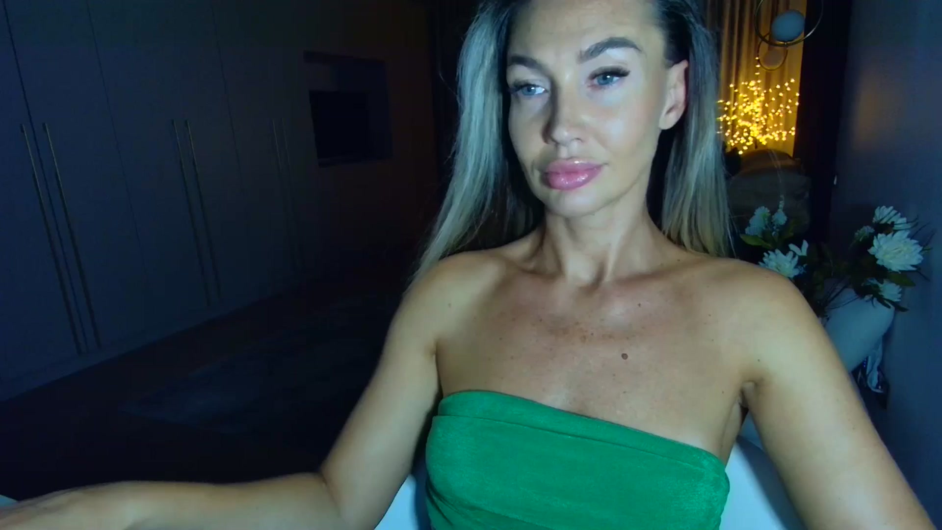 Gallery image thumbnail from Mystery_C's myfreecams stream on, 08/26/2025, 21:44 image 19 of 20
