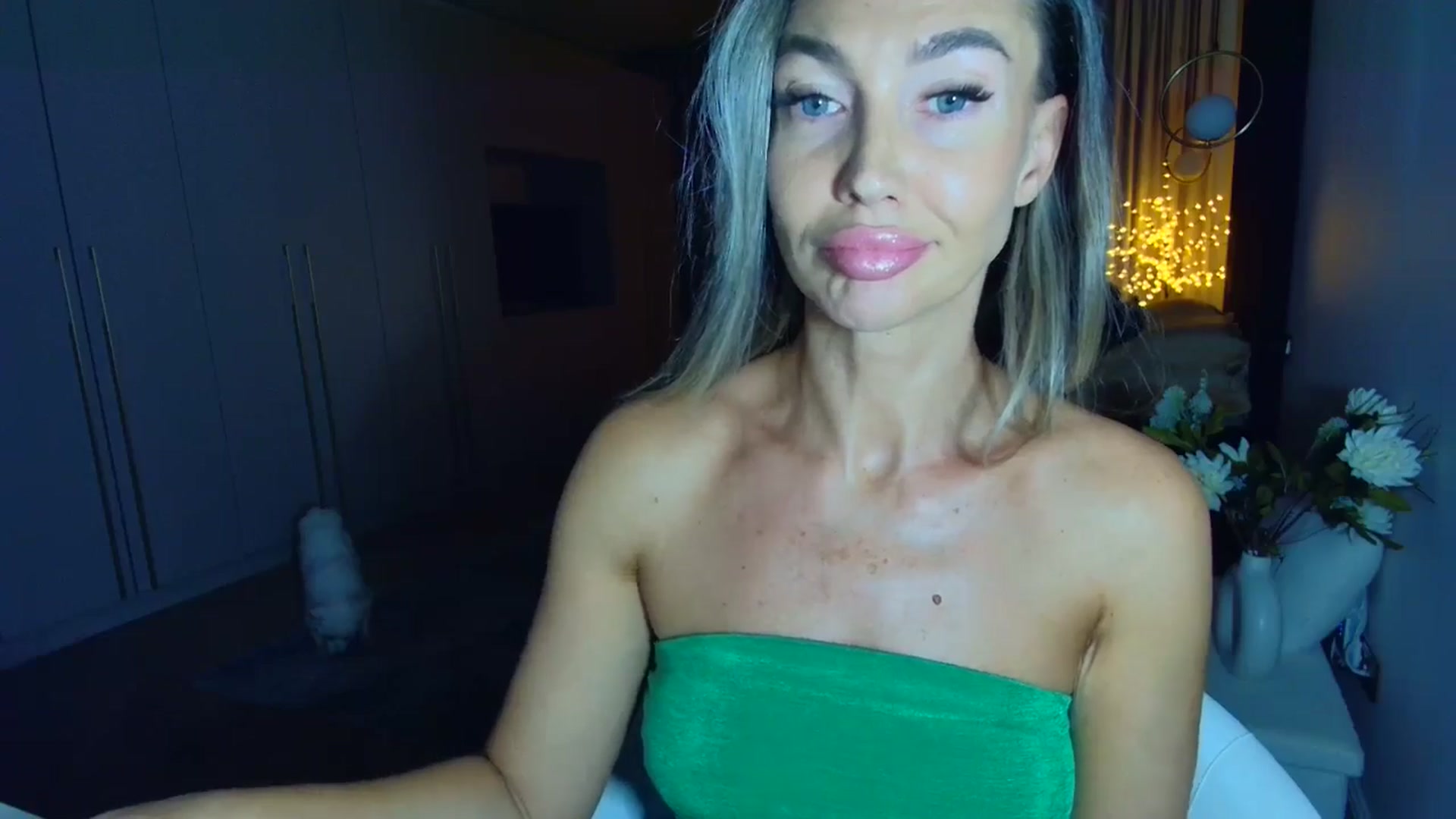 Gallery image thumbnail from Mystery_C's myfreecams stream on, 08/26/2025, 21:44 image 5 of 20