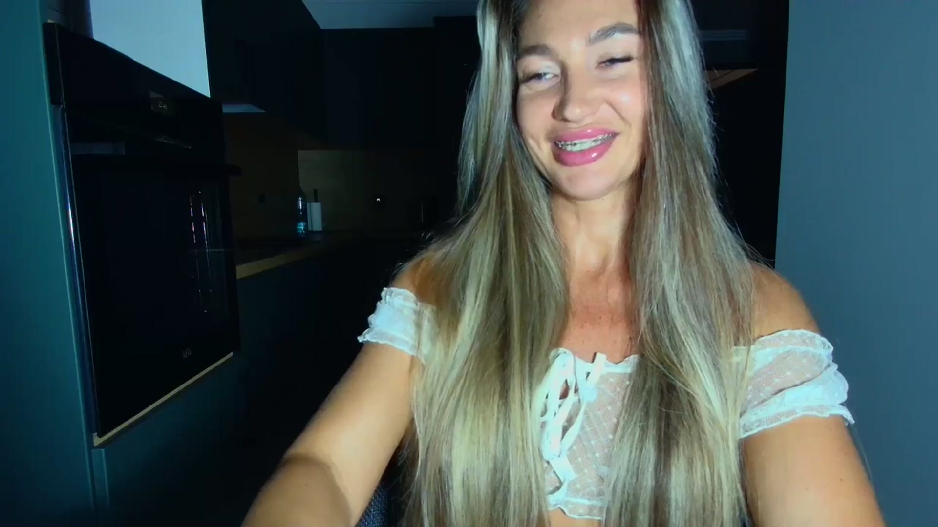 Gallery image thumbnail from Mystery_C's myfreecams stream on, 09/08/2025, 22:02 image 3 of 20
