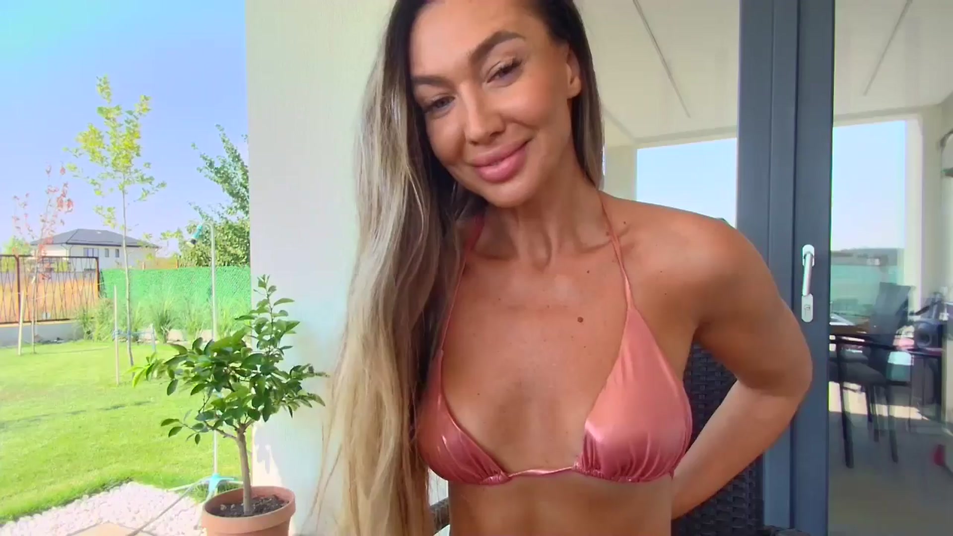 Gallery image thumbnail from Mystery_C's myfreecams stream on, 09/09/2025, 13:39 image 12 of 20