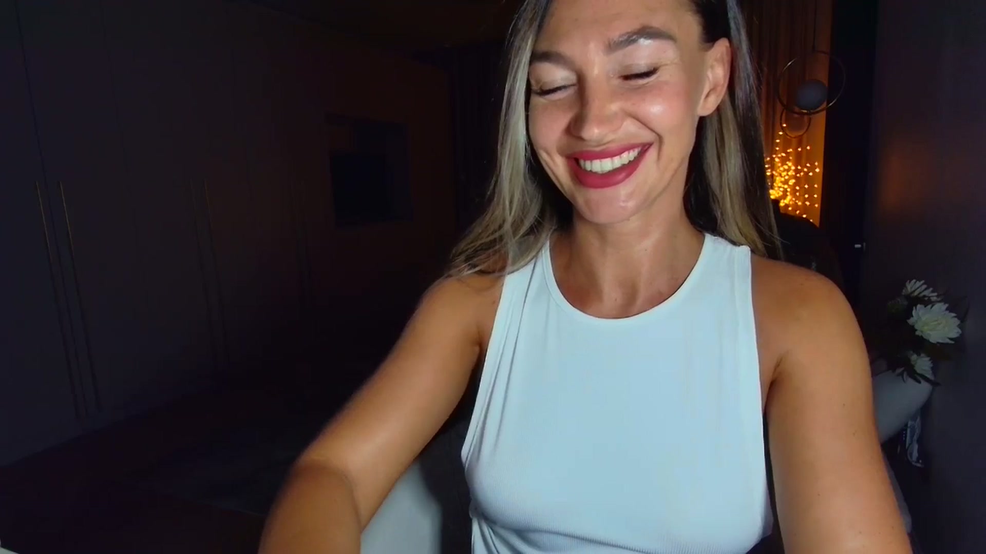 Gallery image thumbnail from Mystery_C's myfreecams stream on, 09/10/2025, 21:05 image 3 of 20