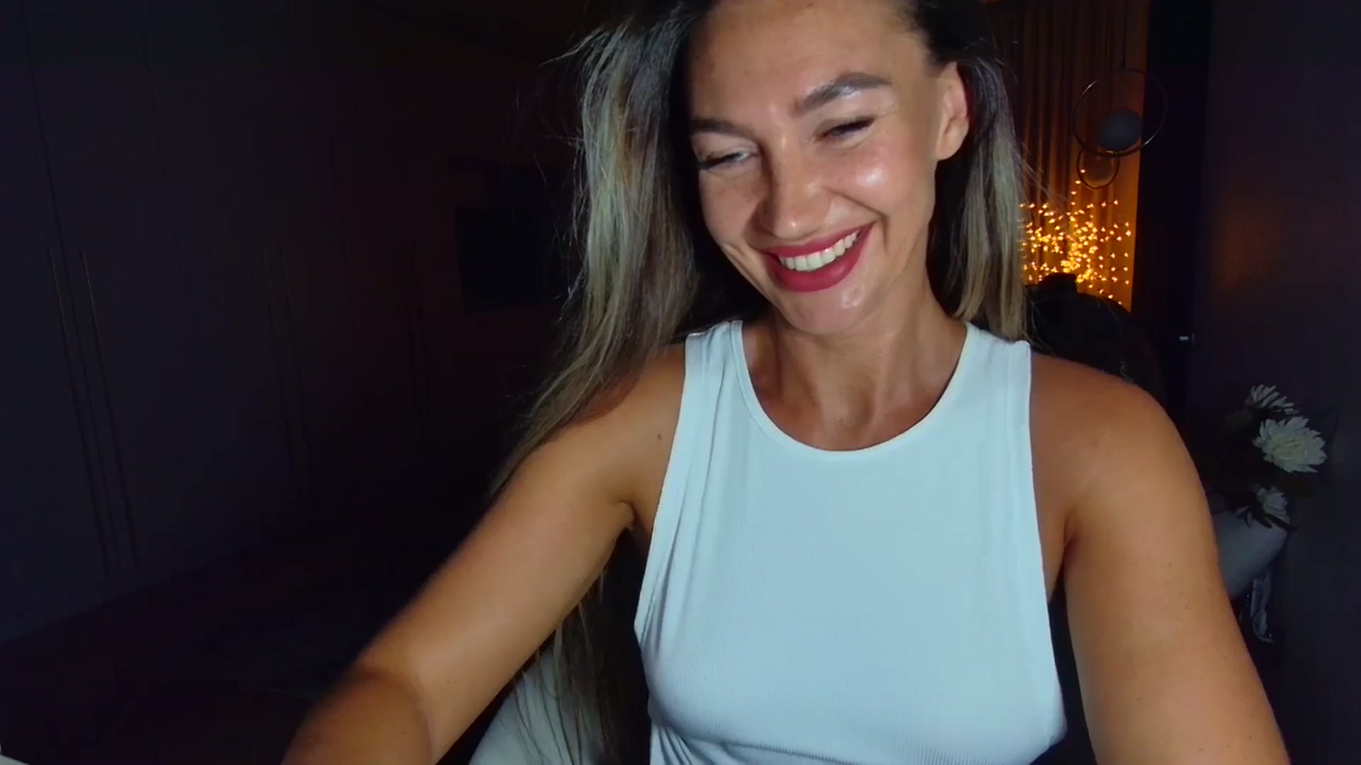 Gallery image thumbnail from Mystery_C's myfreecams stream on, 09/10/2025, 21:05 image 15 of 20