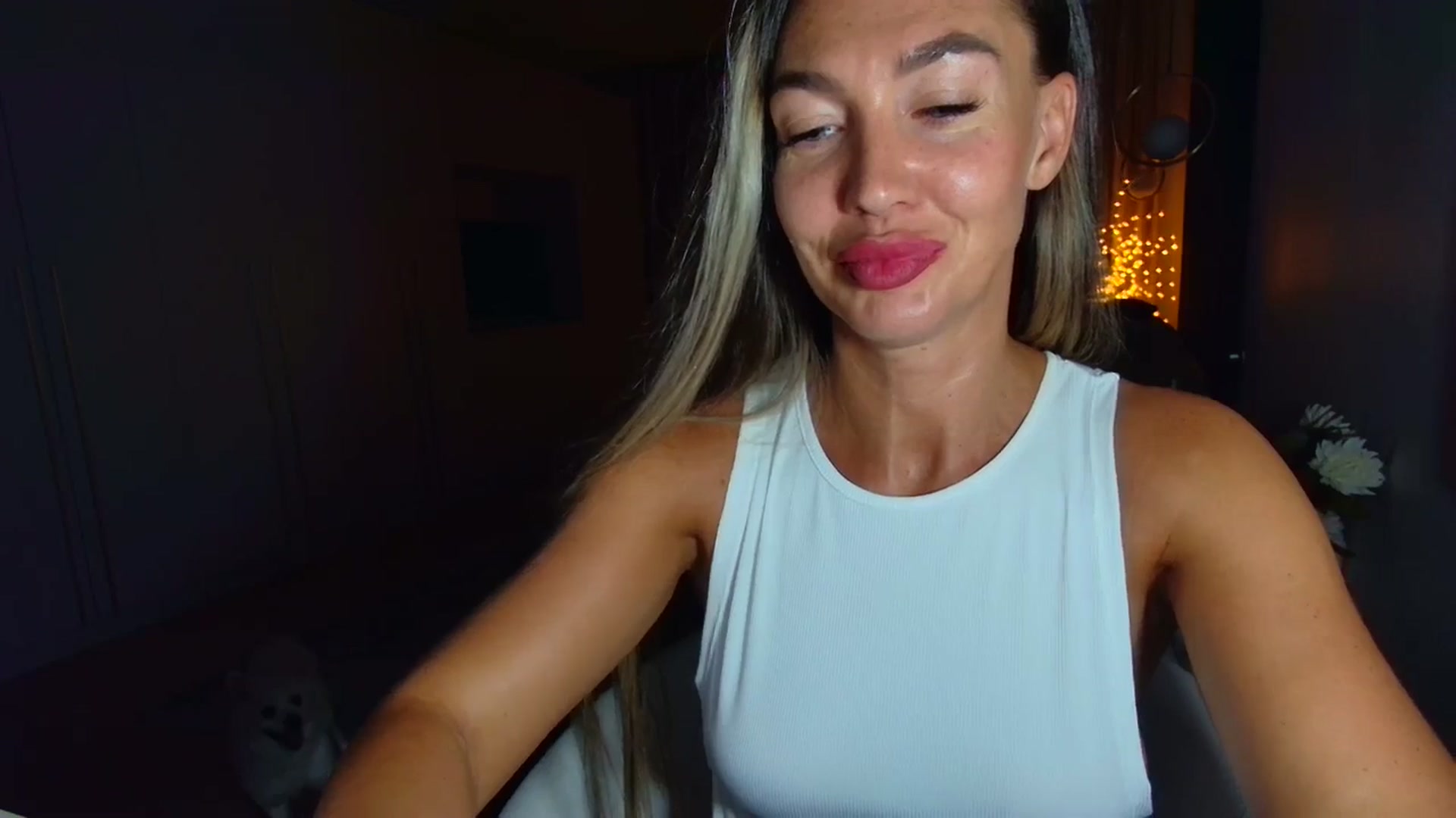 Gallery image thumbnail from Mystery_C's myfreecams stream on, 09/10/2025, 22:42 image 20 of 20