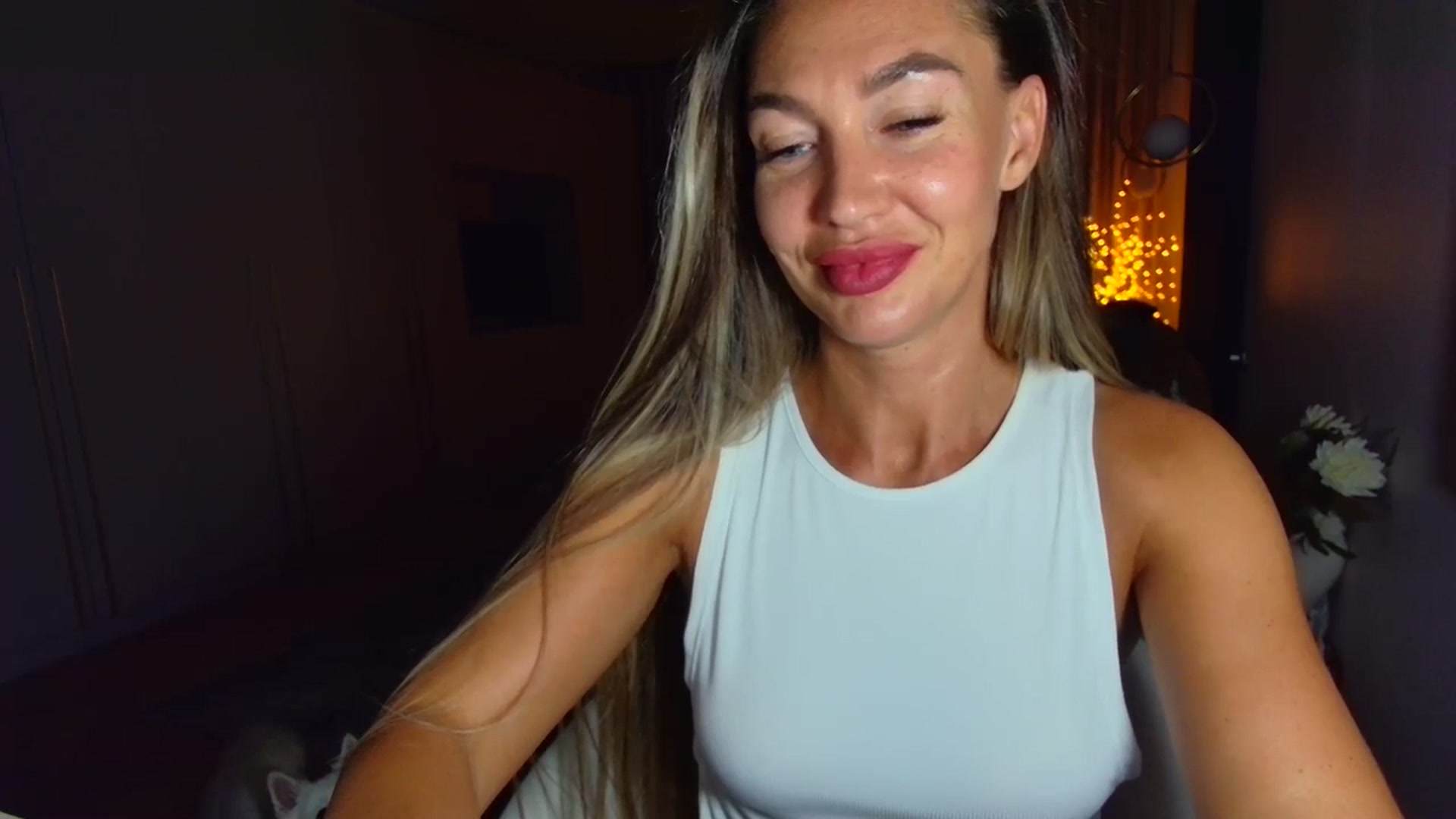 Gallery image thumbnail from Mystery_C's myfreecams stream on, 09/10/2025, 22:42 image 4 of 20