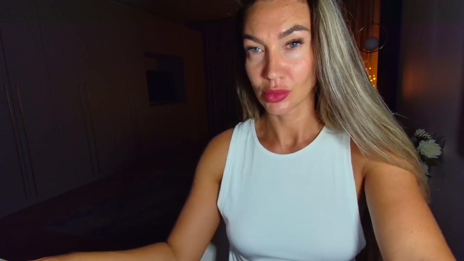 Gallery image thumbnail from Mystery_C's myfreecams stream on, 09/10/2025, 22:42 image 11 of 20