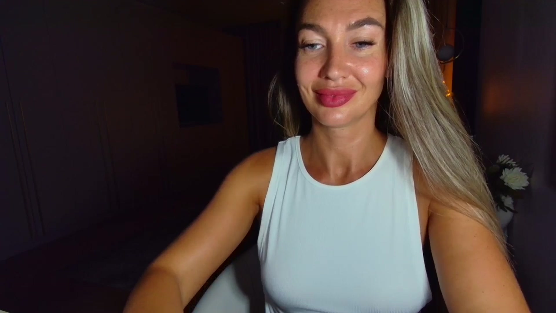 Gallery image thumbnail from Mystery_C's myfreecams stream on, 09/10/2025, 22:42 image 8 of 20