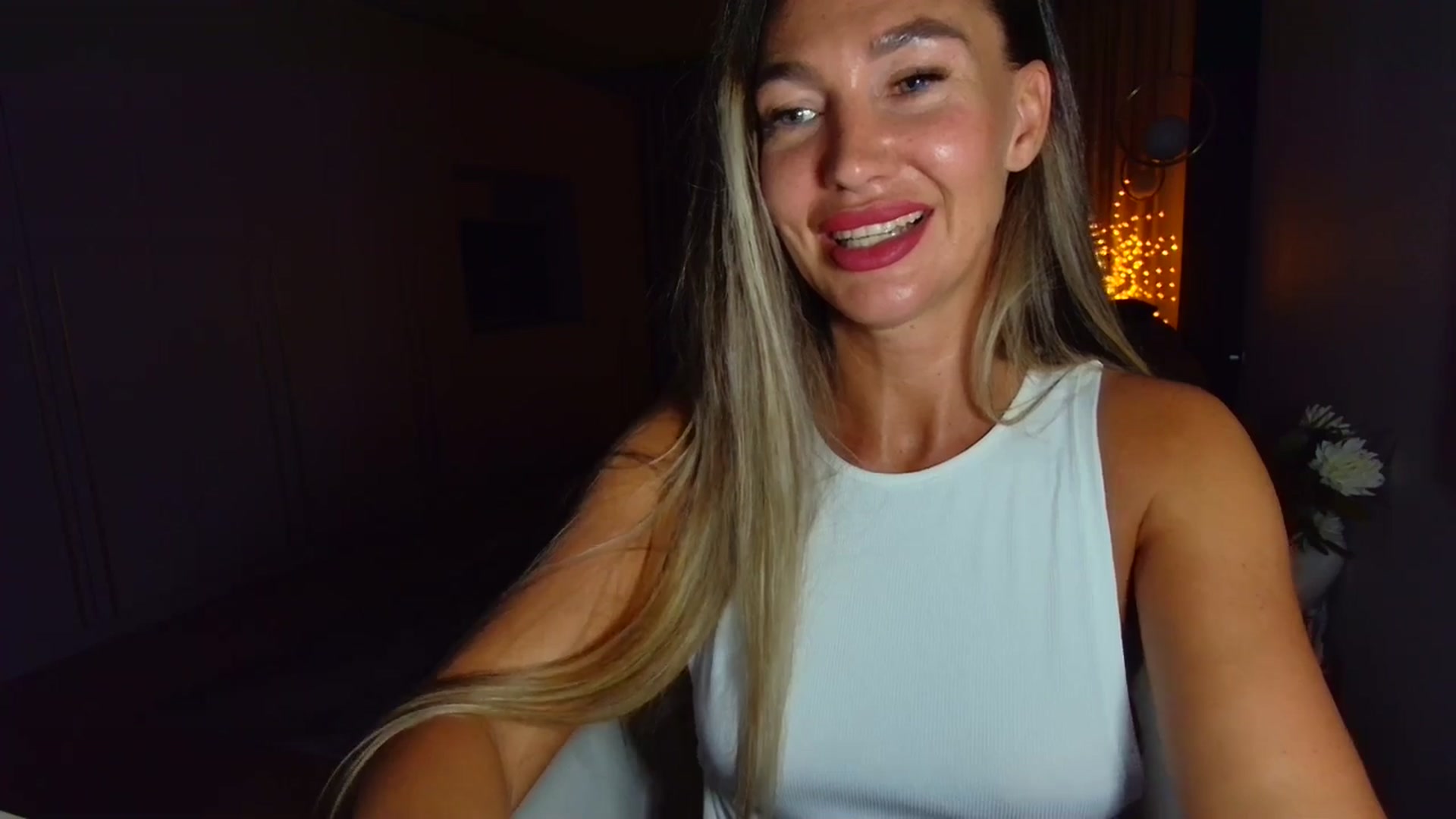 Gallery image thumbnail from Mystery_C's myfreecams stream on, 09/10/2025, 22:42 image 18 of 20