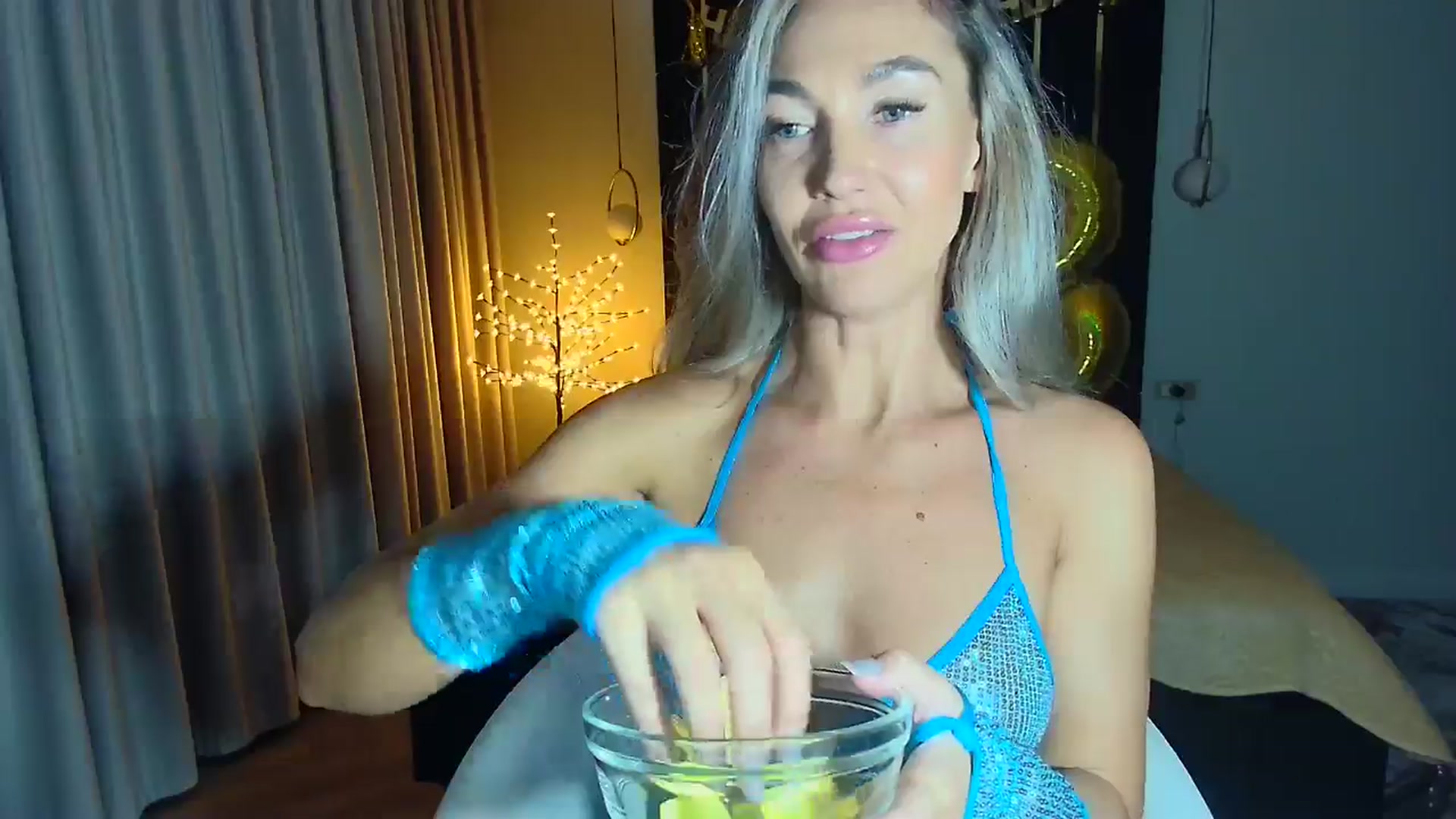Gallery image thumbnail from Mystery_C's myfreecams stream on, 09/29/2025, 22:16 image 10 of 20