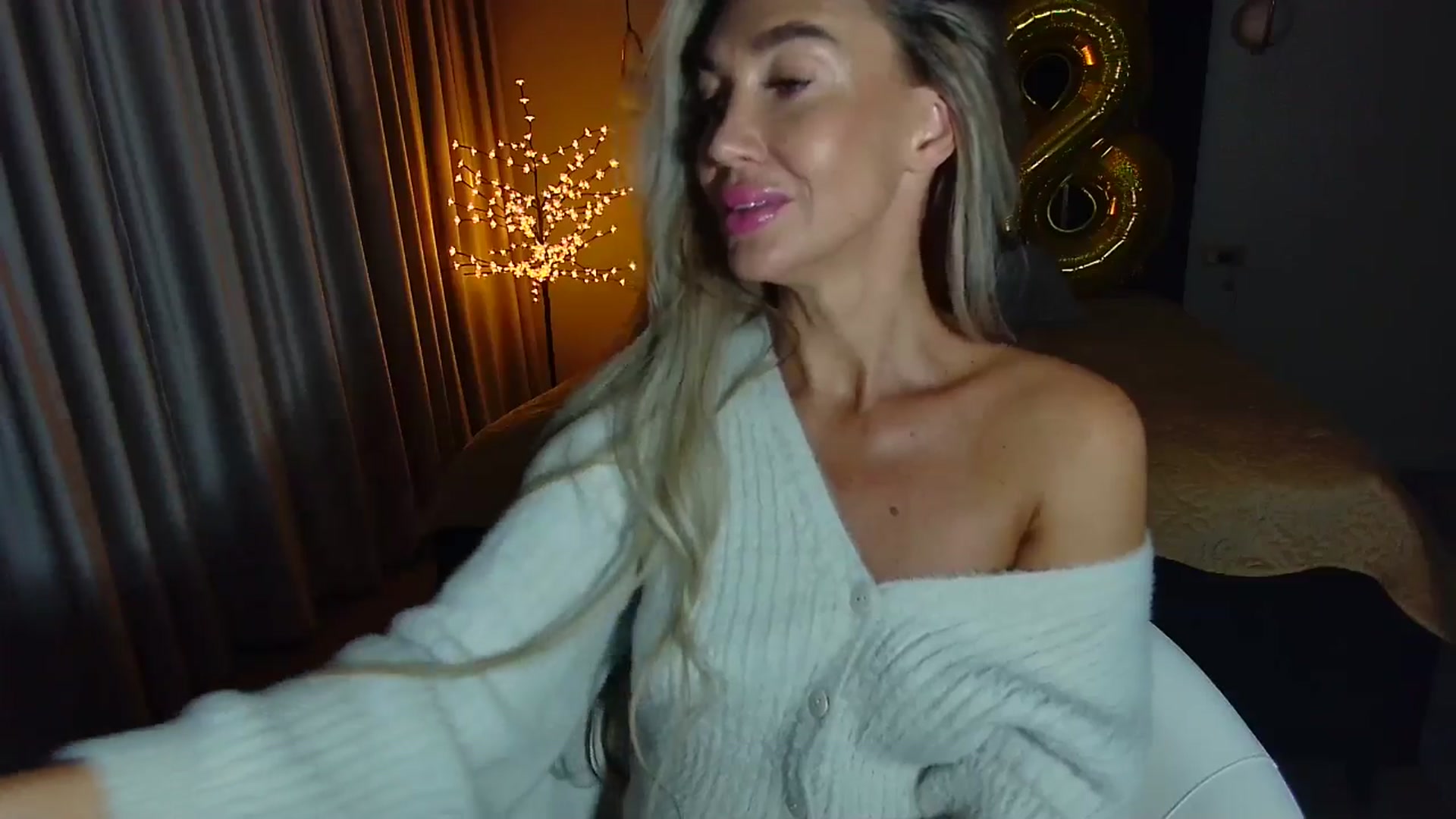 Gallery image thumbnail from Mystery_C's myfreecams stream on, 09/30/2025, 21:56 image 8 of 20