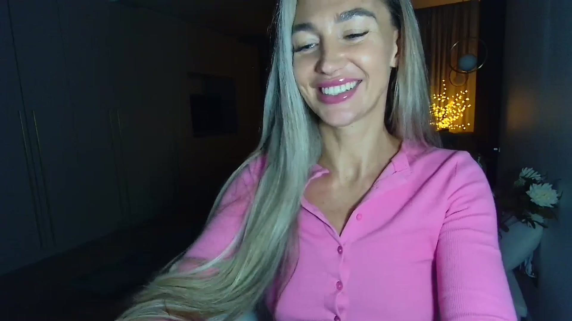 Gallery image thumbnail from Mystery_C's myfreecams stream on, 10/08/2025, 21:51 image 8 of 20