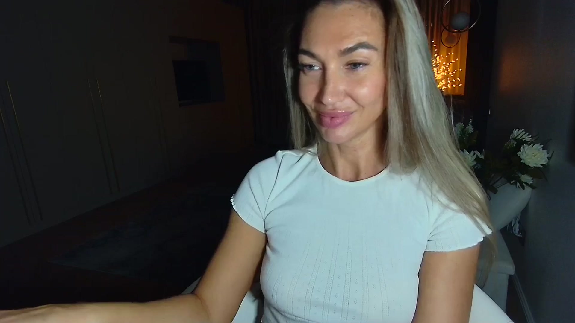 Gallery image thumbnail from Mystery_C's myfreecams stream on, 10/14/2025, 22:05 image 14 of 20