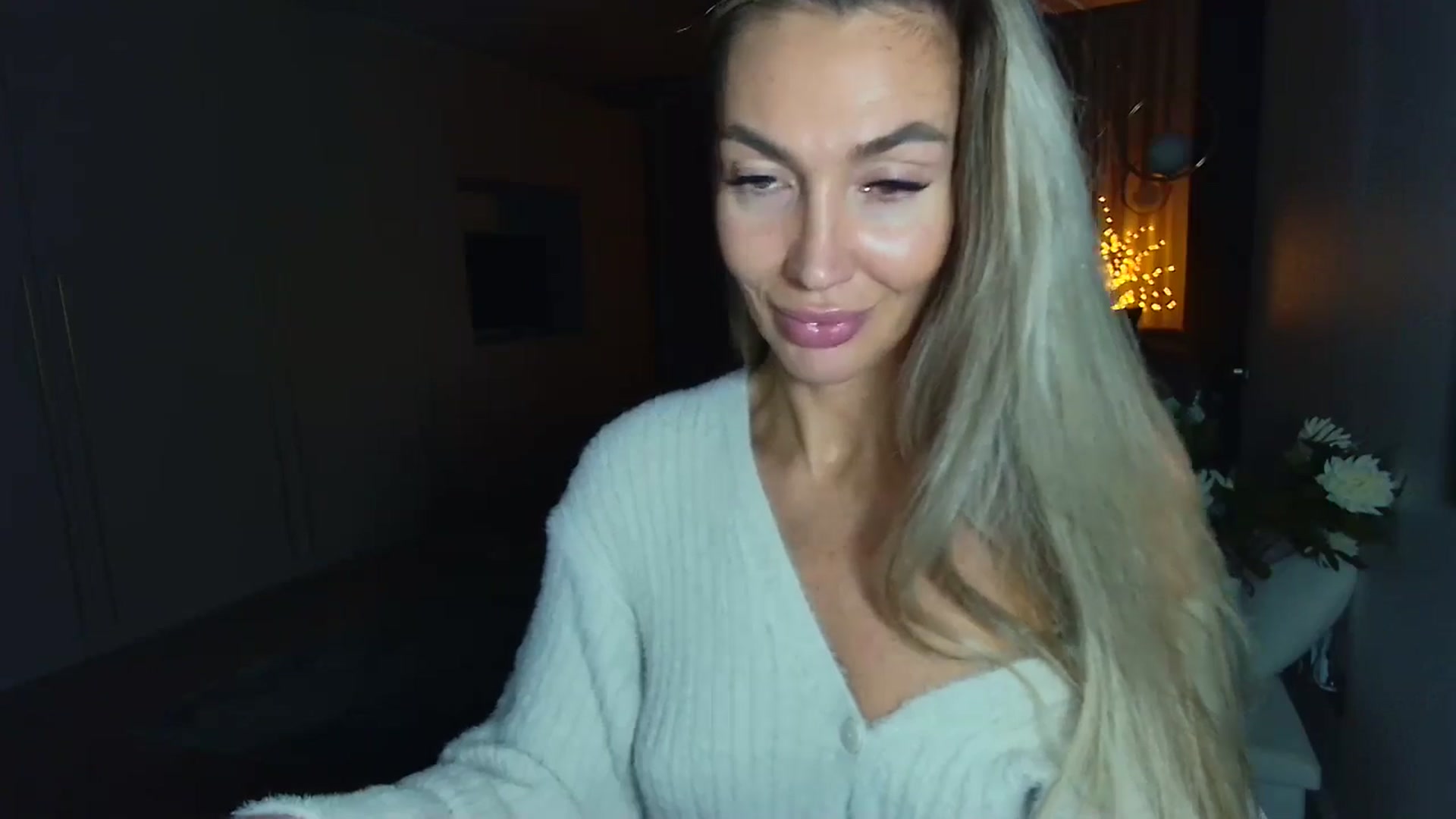 Gallery image thumbnail from Mystery_C's myfreecams stream on, 10/17/2025, 20:47 image 12 of 20