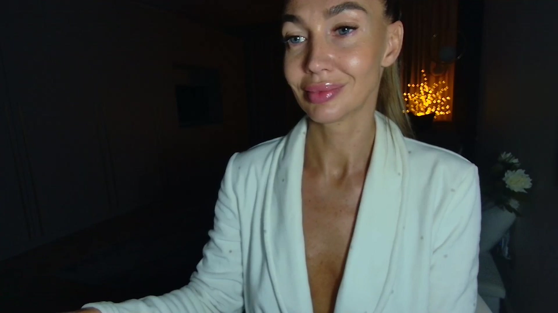 Gallery image thumbnail from Mystery_C's myfreecams stream on, 10/27/2025, 22:48 image 9 of 20