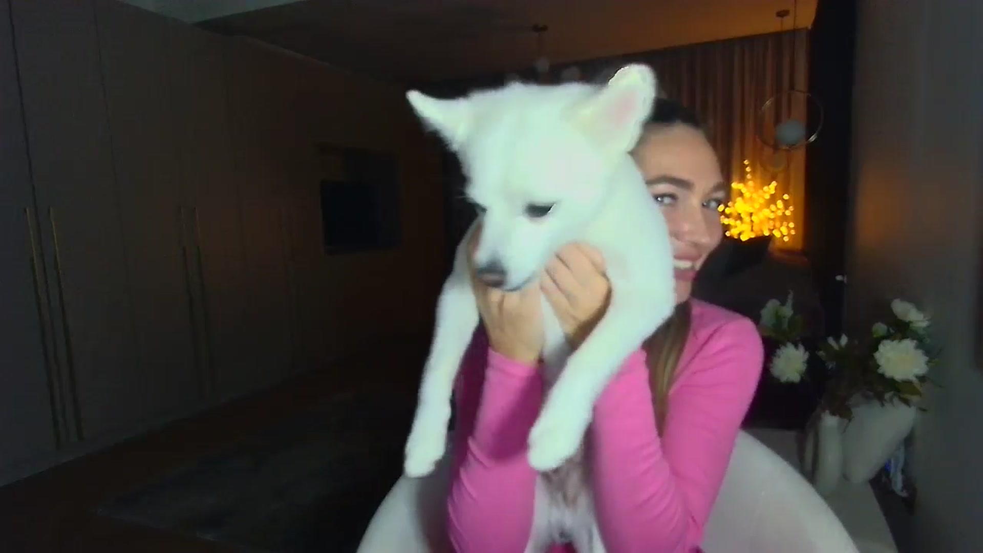 Gallery image thumbnail from Mystery_C's myfreecams stream on, 10/29/2025, 22:20 image 14 of 20