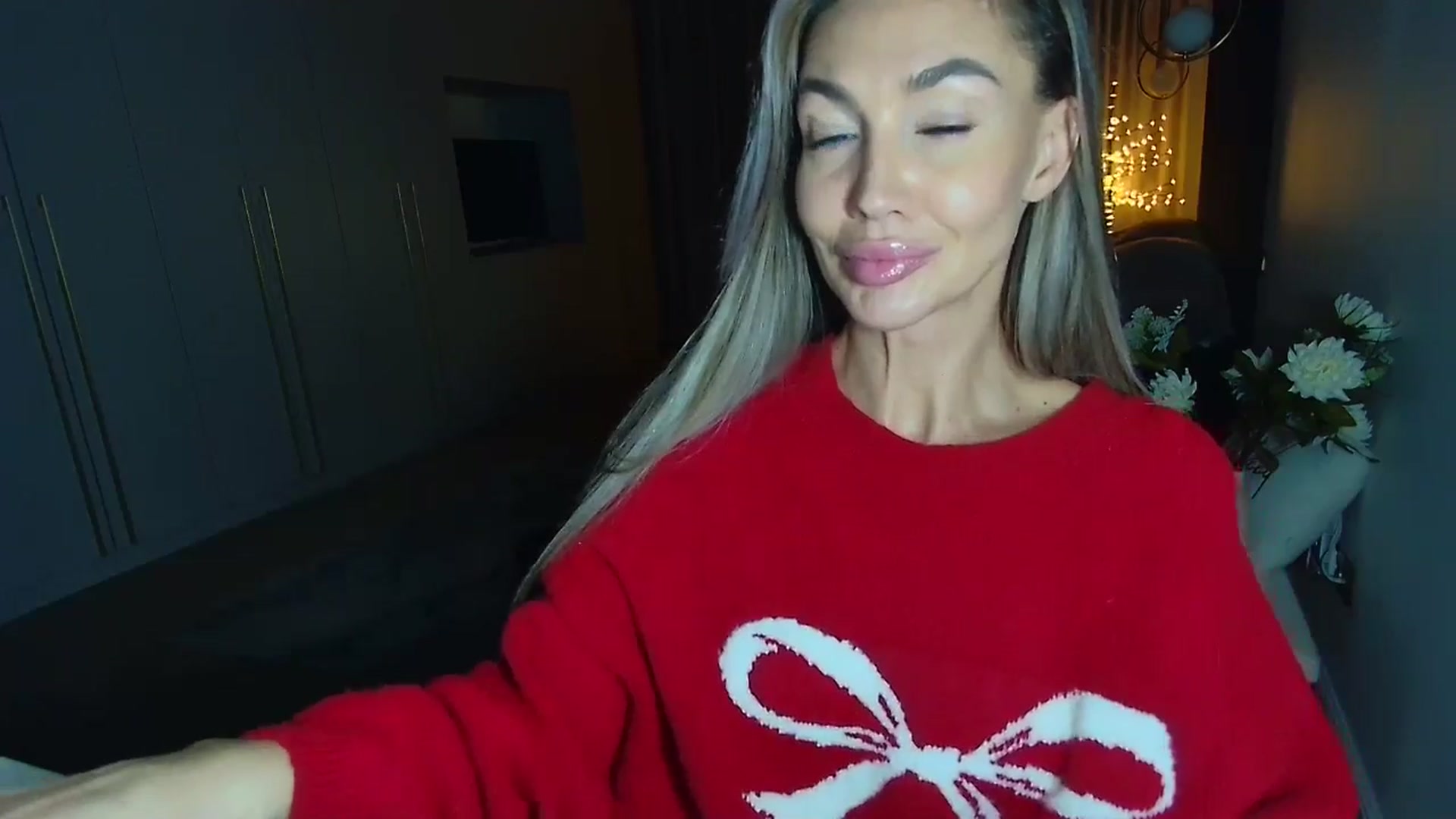 Gallery image thumbnail from Mystery_C's myfreecams stream on, 11/06/2025, 22:47 image 15 of 20