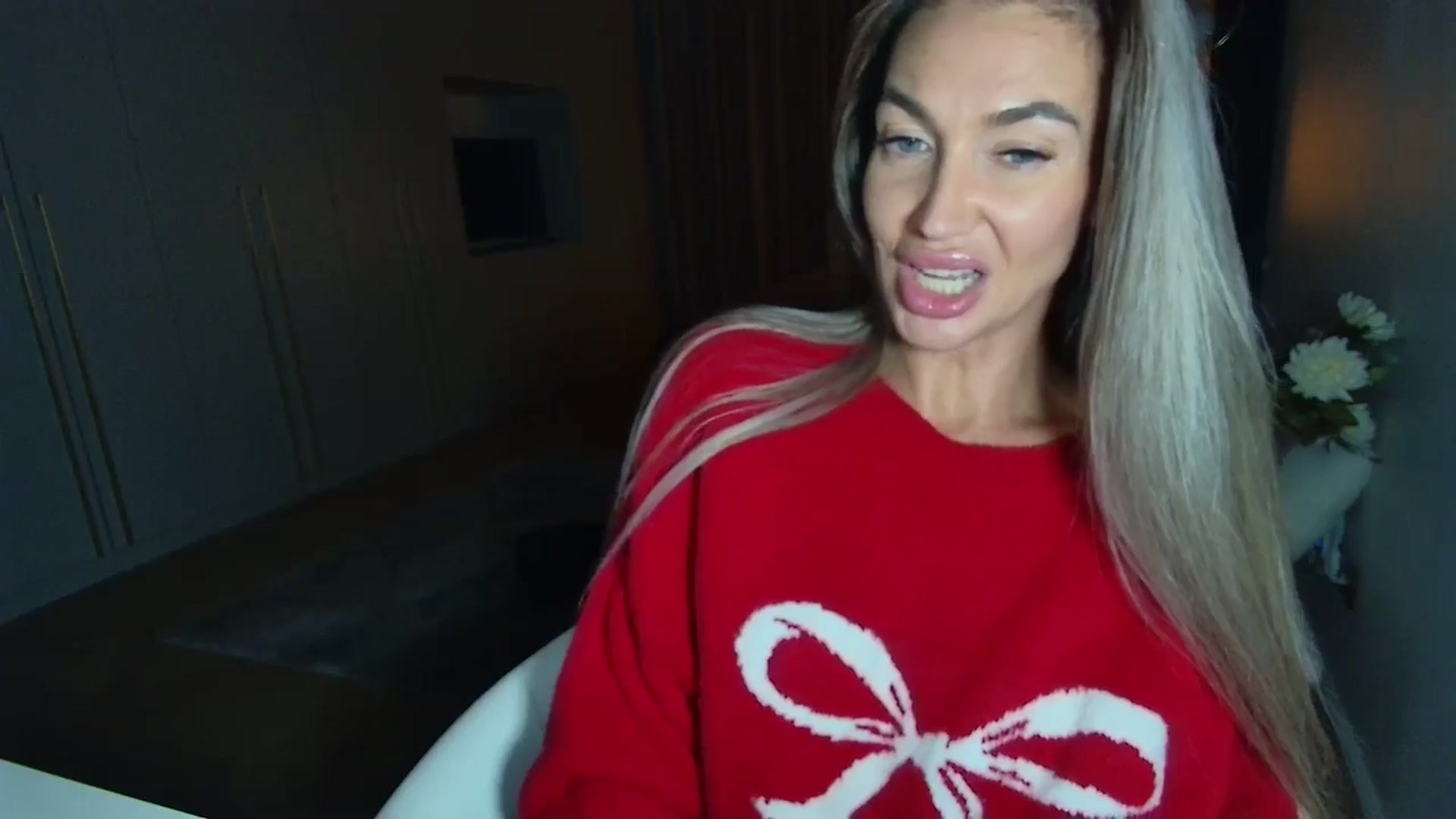 Gallery image thumbnail from Mystery_C's myfreecams stream on, 11/06/2025, 22:47 image 16 of 20