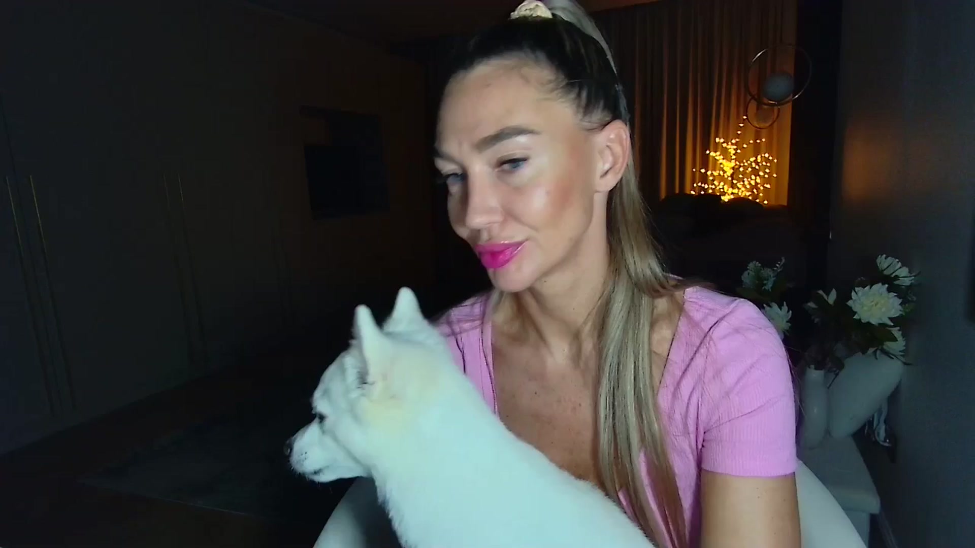 Gallery image thumbnail from Mystery_C's myfreecams stream on, 11/11/2025, 23:04 image 6 of 20