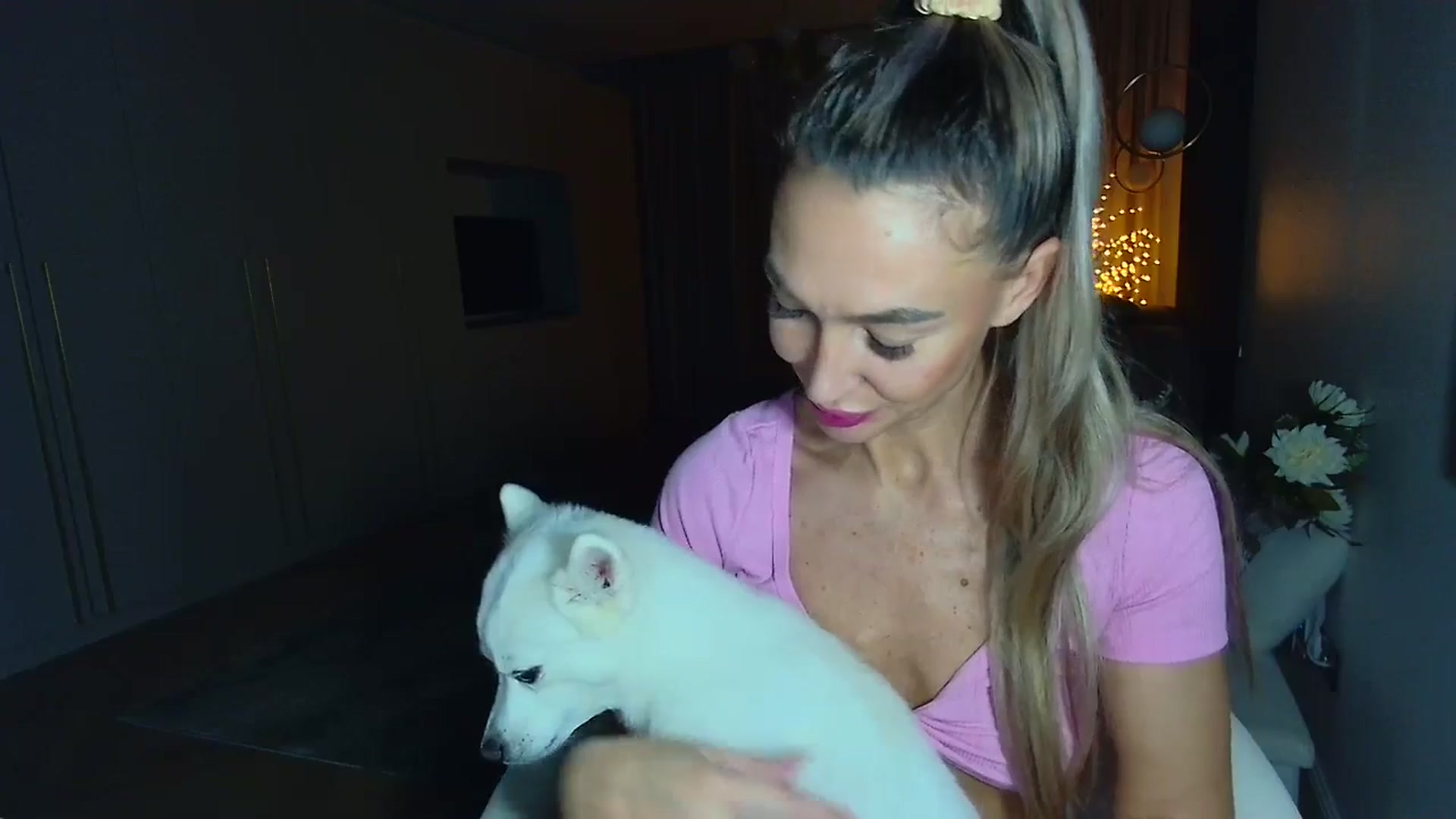 Gallery image thumbnail from Mystery_C's myfreecams stream on, 11/11/2025, 23:04 image 5 of 20