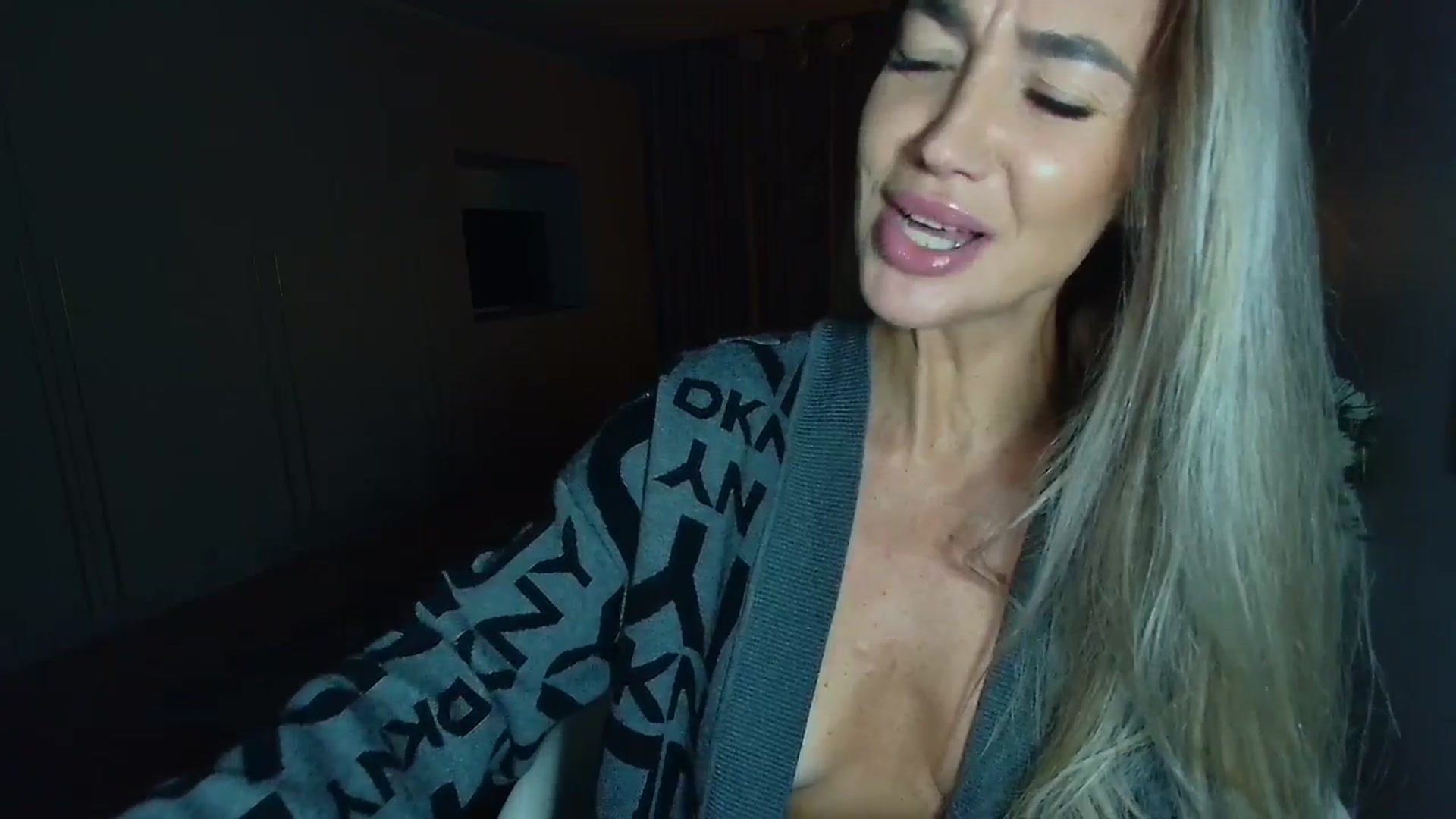 Gallery image thumbnail from Mystery_C's myfreecams stream on, 11/13/2025, 22:26 image 16 of 20