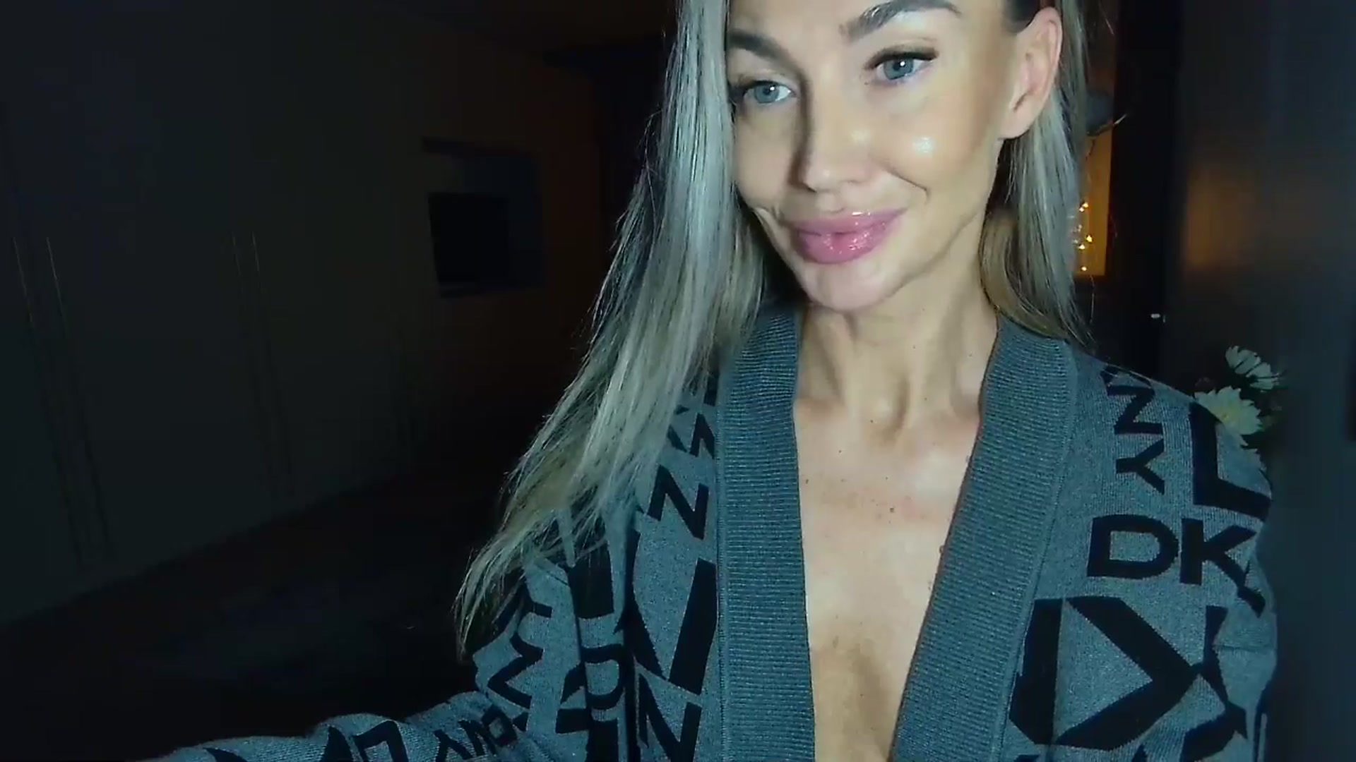 Gallery image thumbnail from Mystery_C's myfreecams stream on, 11/13/2025, 22:53 image 13 of 20