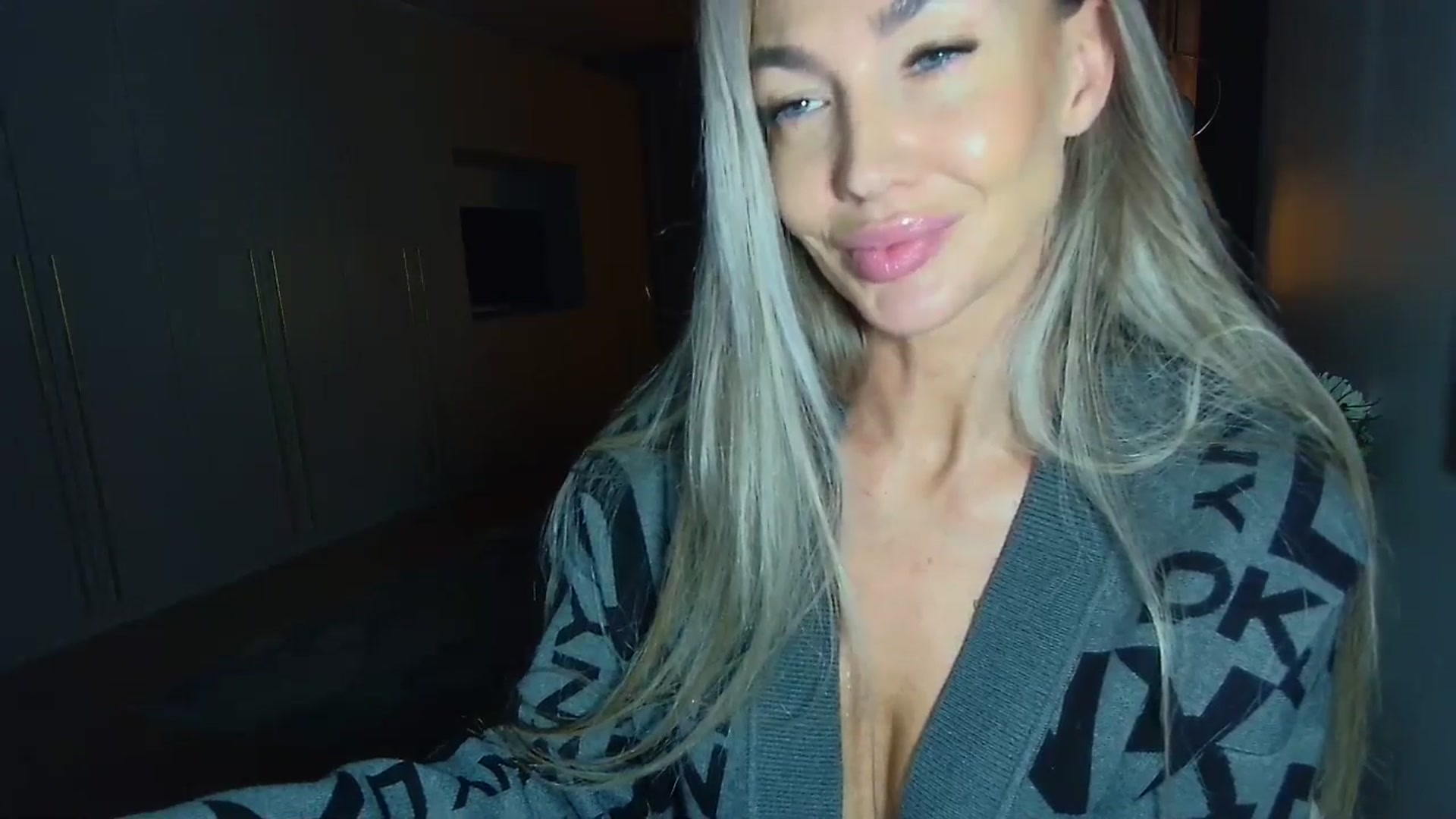 Gallery image thumbnail from Mystery_C's myfreecams stream on, 11/13/2025, 22:53 image 12 of 20