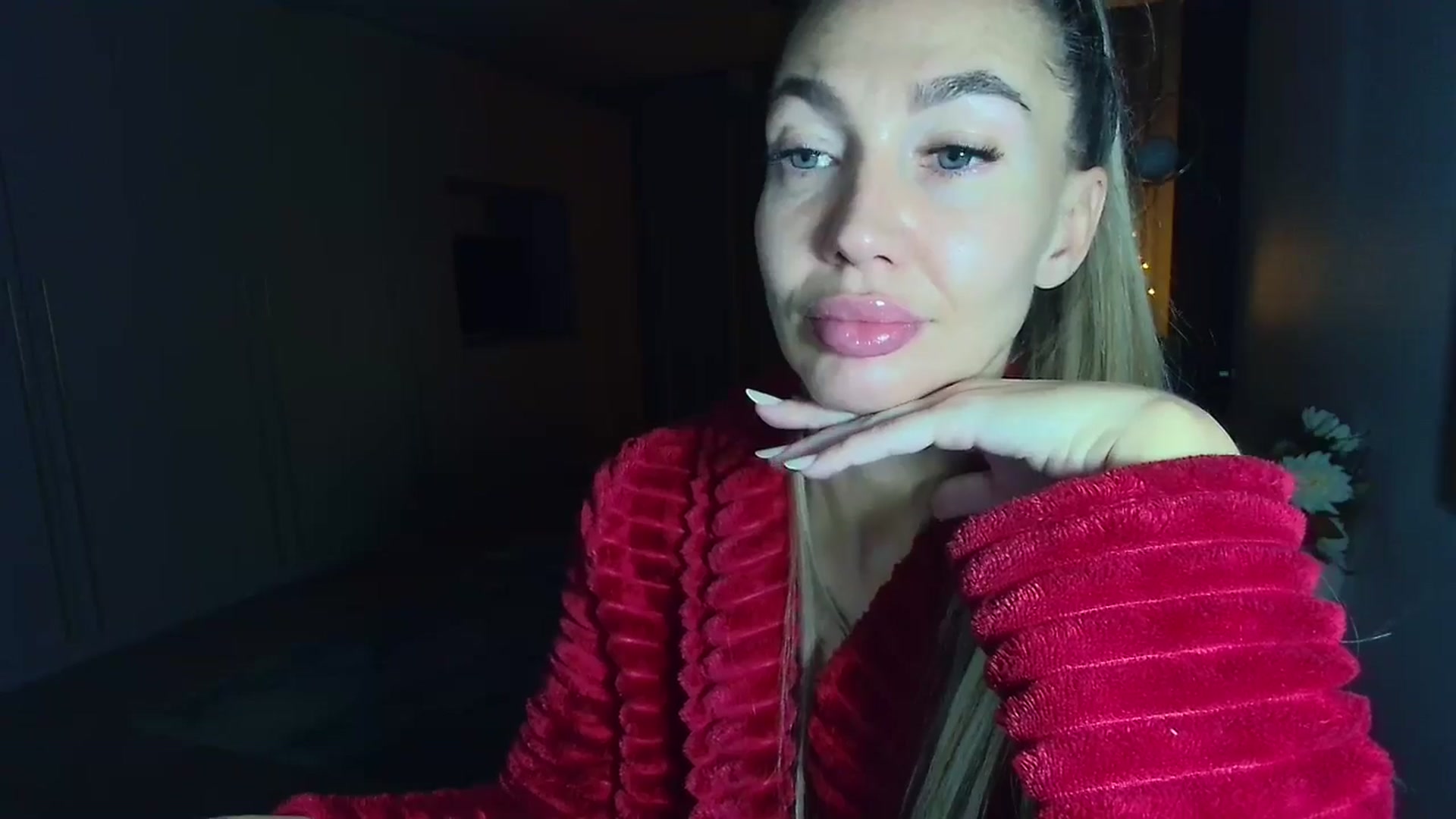 Gallery image thumbnail from Mystery_C's myfreecams stream on, 11/25/2025, 23:13 image 10 of 20