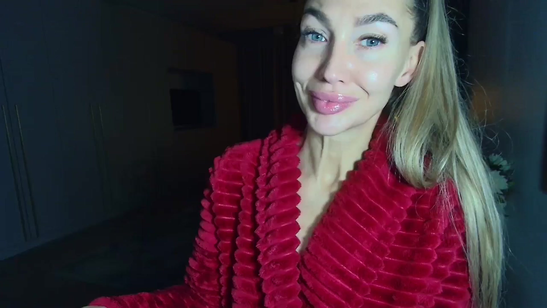 Gallery image thumbnail from Mystery_C's myfreecams stream on, 11/25/2025, 23:13 image 13 of 20