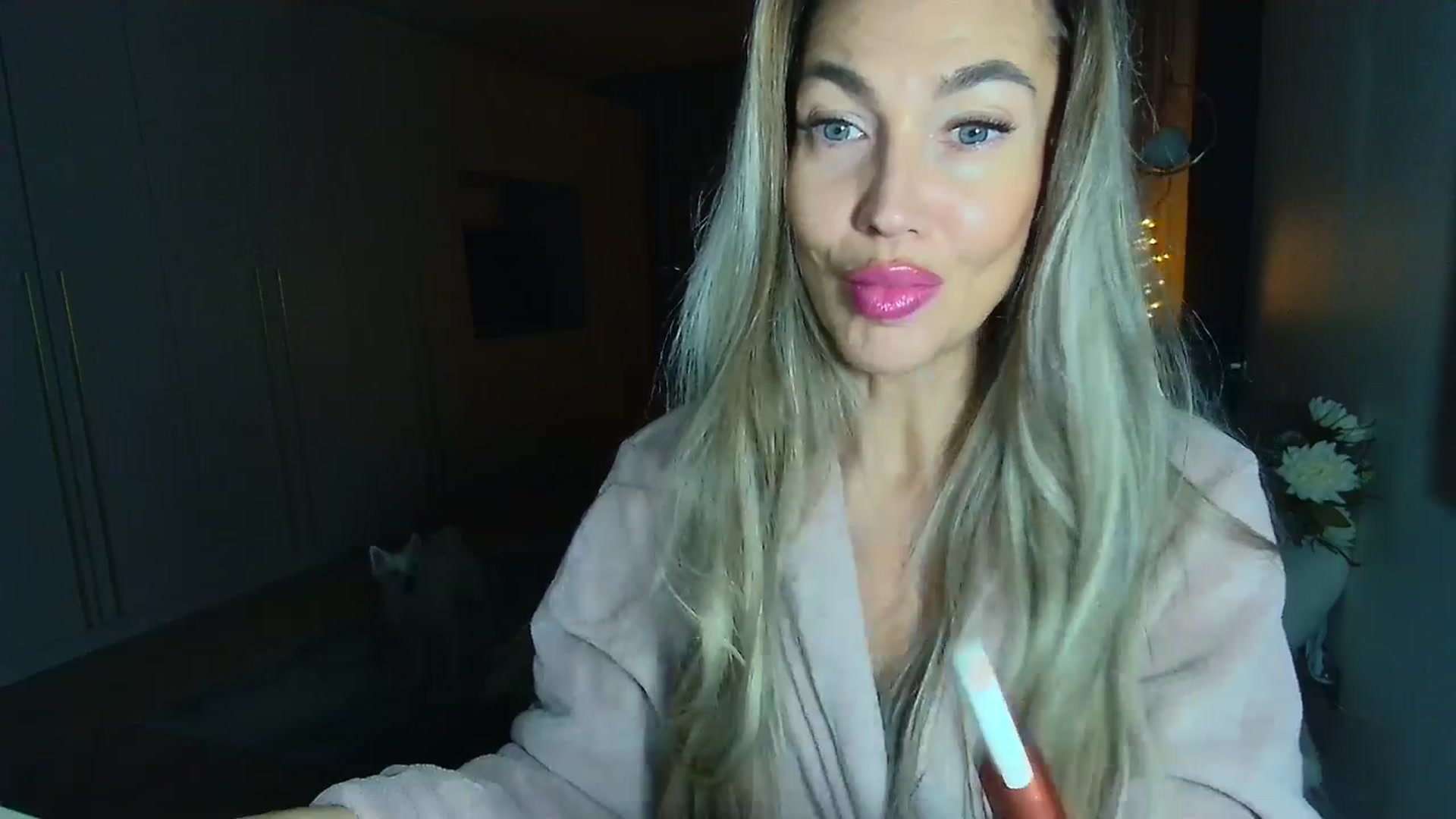 Gallery image thumbnail from Mystery_C's myfreecams stream on, 11/26/2025, 22:52 image 3 of 20