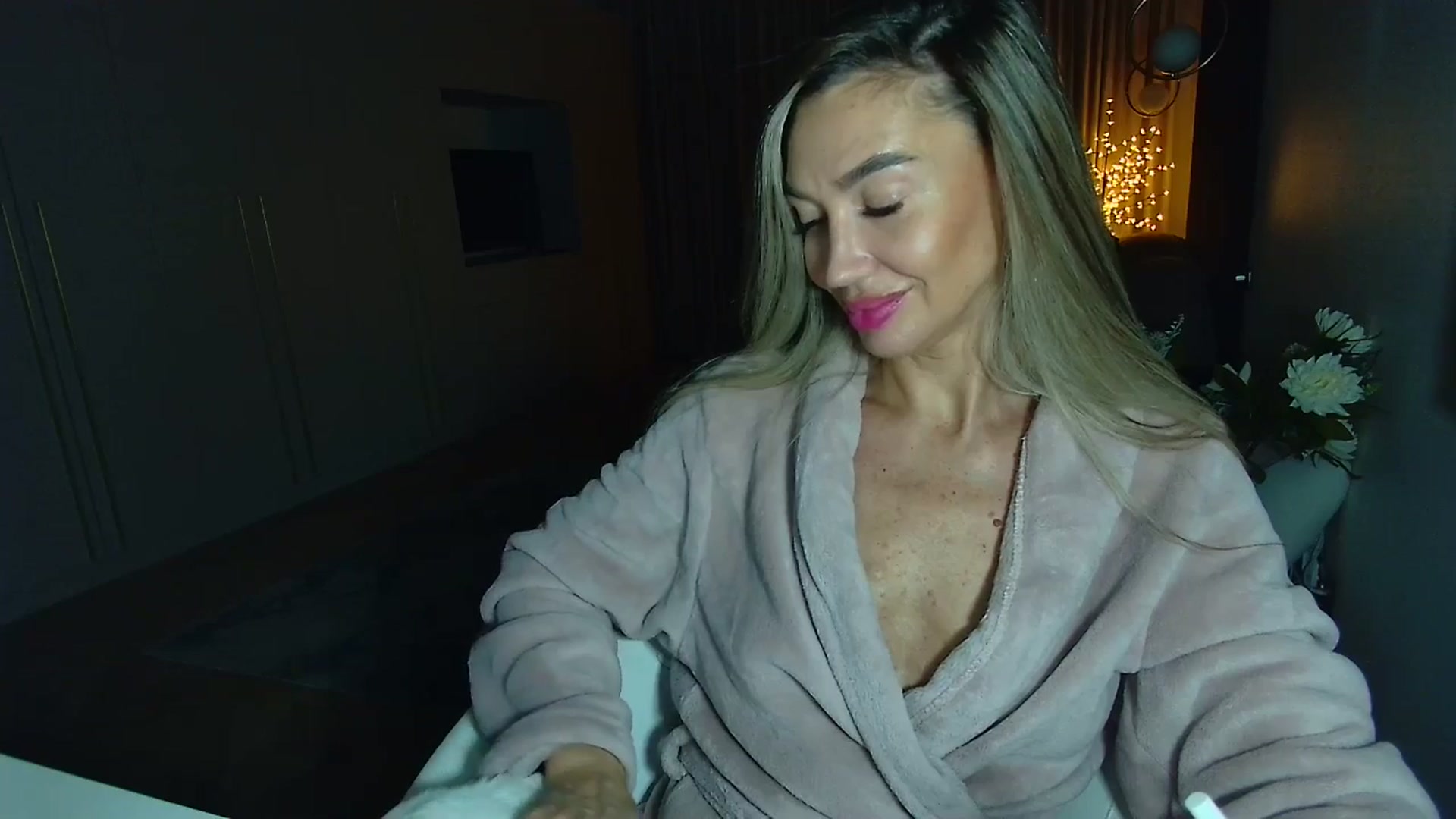 Gallery image thumbnail from Mystery_C's myfreecams stream on, 11/26/2025, 22:52 image 13 of 20