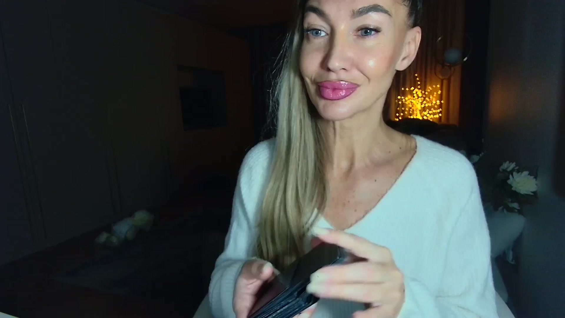 Gallery image thumbnail from Mystery_C's myfreecams stream on, 12/09/2025, 23:20 image 1 of 20