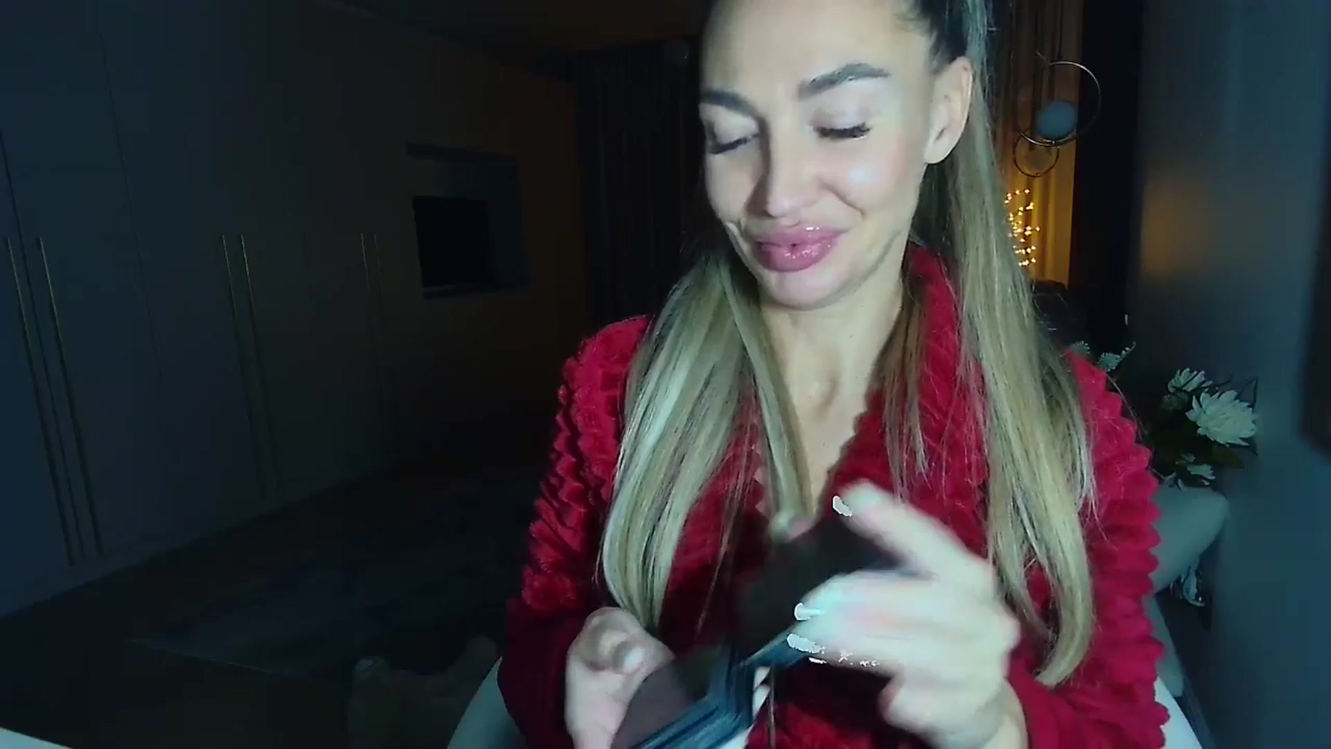 Gallery image thumbnail from Mystery_C's myfreecams stream on, 12/11/2025, 22:53 image 4 of 20