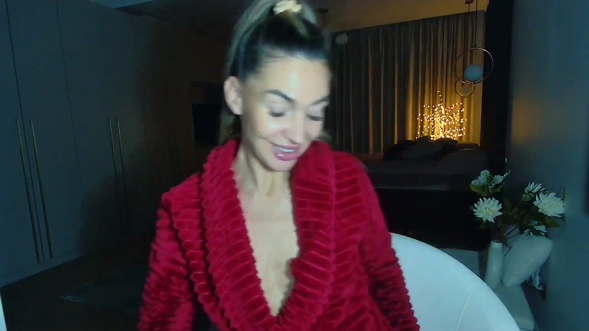 Gallery image thumbnail from Mystery_C's myfreecams stream on, 12/11/2025, 22:53 image 12 of 20