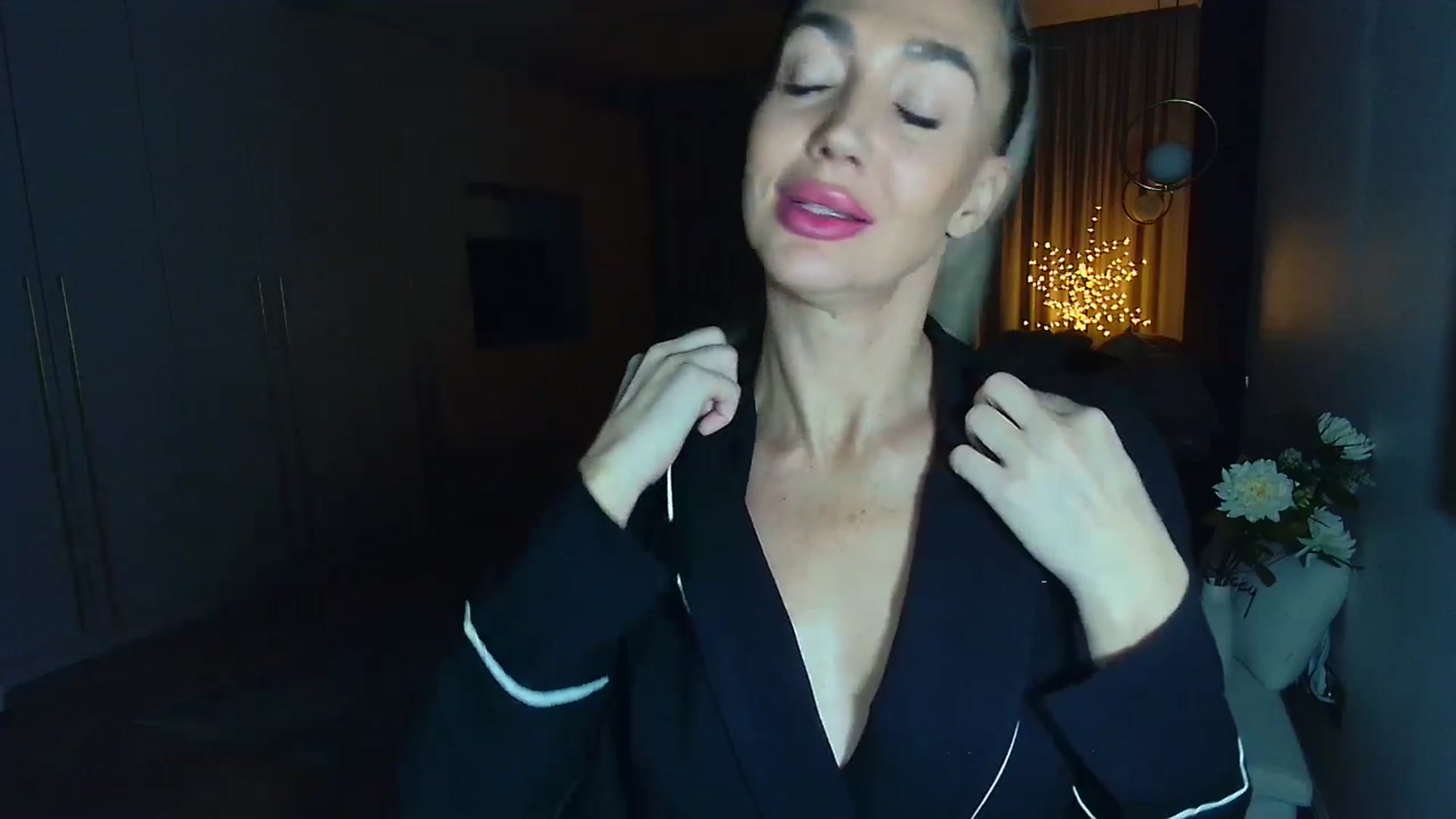 Gallery image thumbnail from Mystery_C's myfreecams stream on, 01/06/2026, 23:07 image 15 of 20