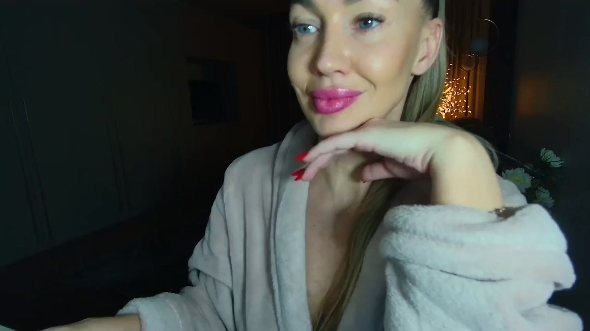 Gallery image thumbnail from Mystery_C's myfreecams stream on, 01/12/2026, 22:44 image 1 of 20