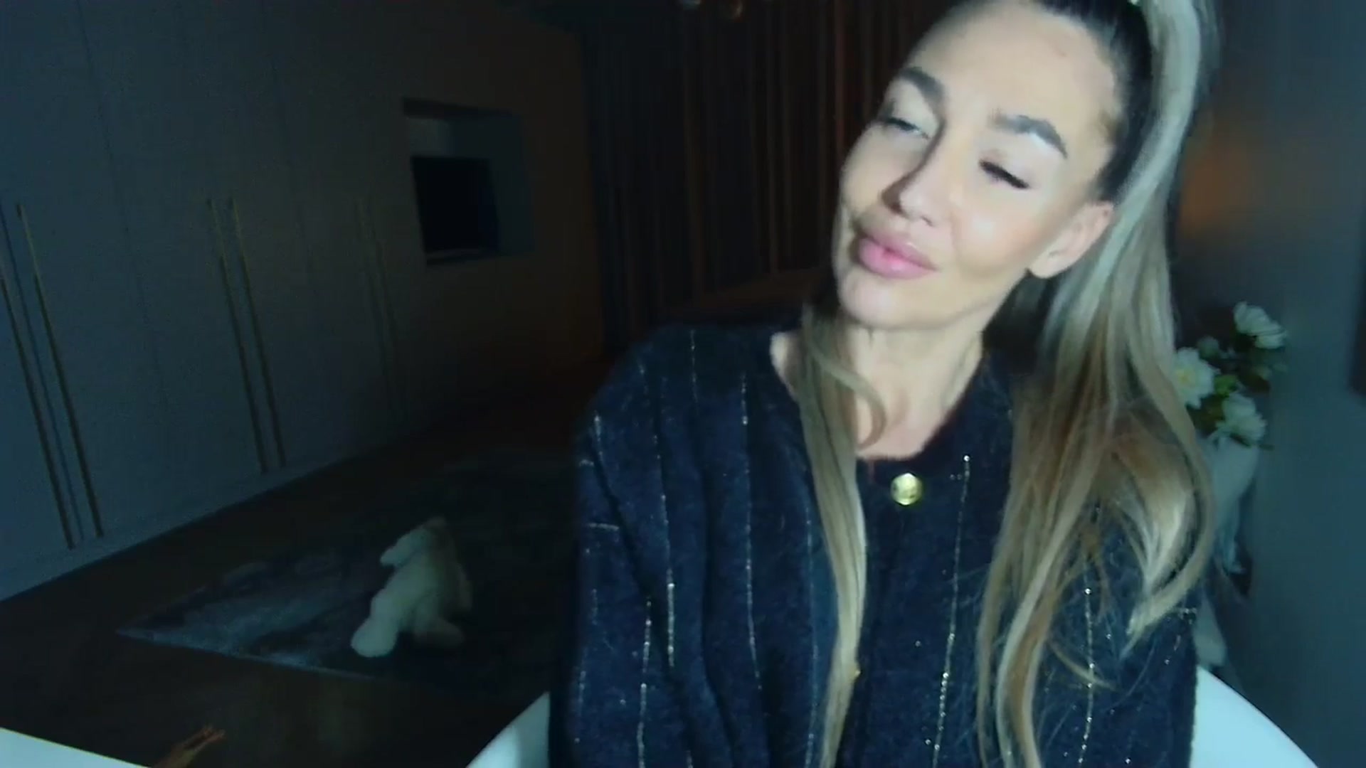 Gallery image thumbnail from Mystery_C's myfreecams stream on, 01/21/2026, 22:47 image 14 of 20