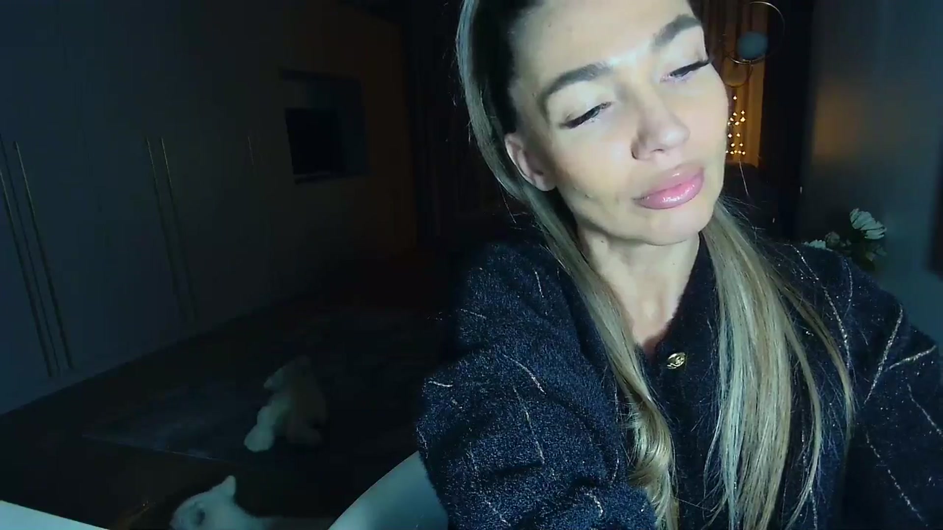 Gallery image thumbnail from Mystery_C's myfreecams stream on, 01/21/2026, 22:47 image 17 of 20