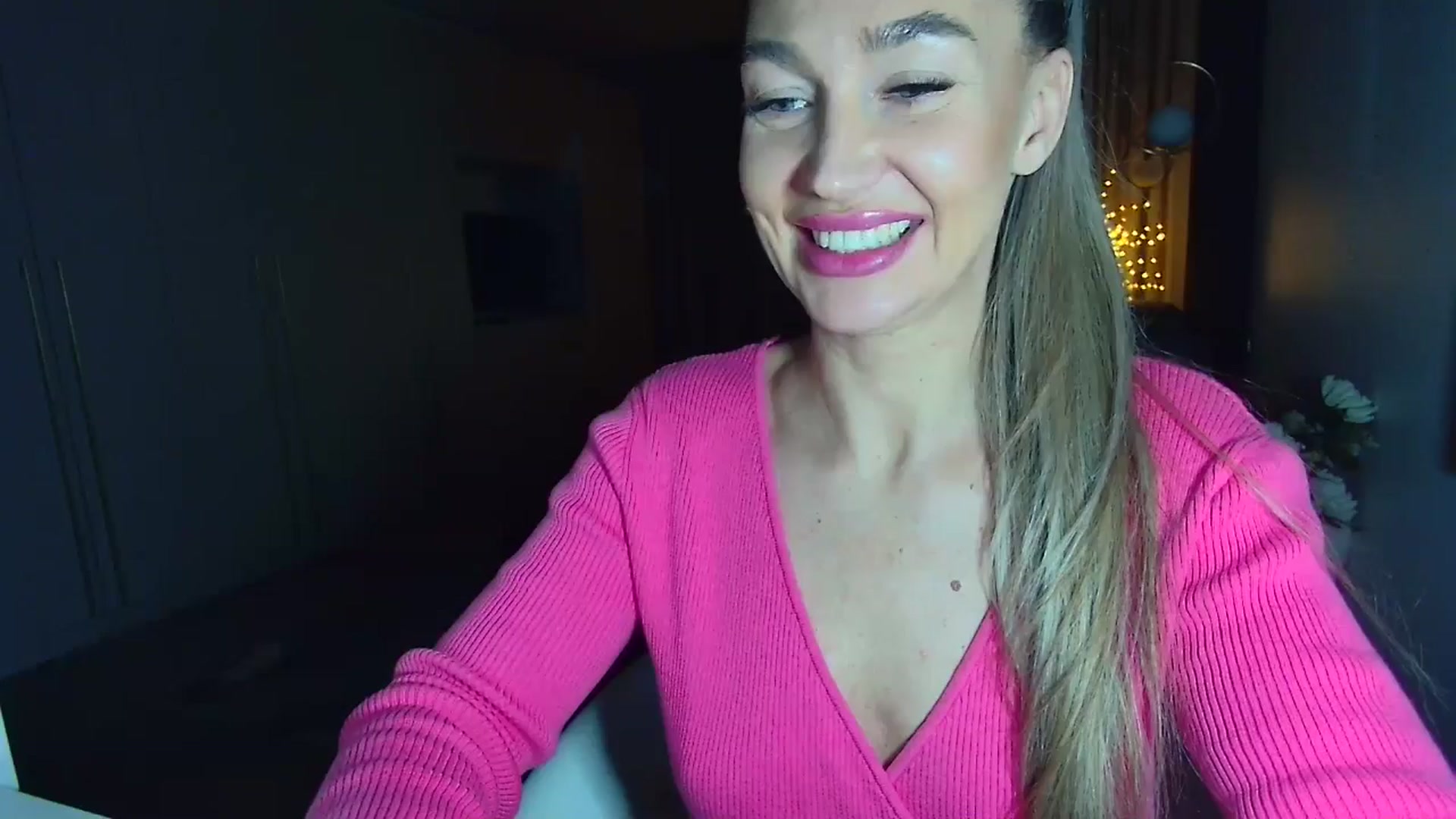 Gallery image thumbnail from Mystery_C's myfreecams stream on, 01/22/2026, 23:33 image 16 of 20