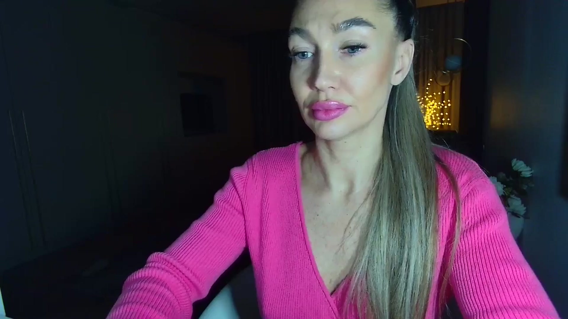 Gallery image thumbnail from Mystery_C's myfreecams stream on, 01/22/2026, 23:33 image 14 of 20