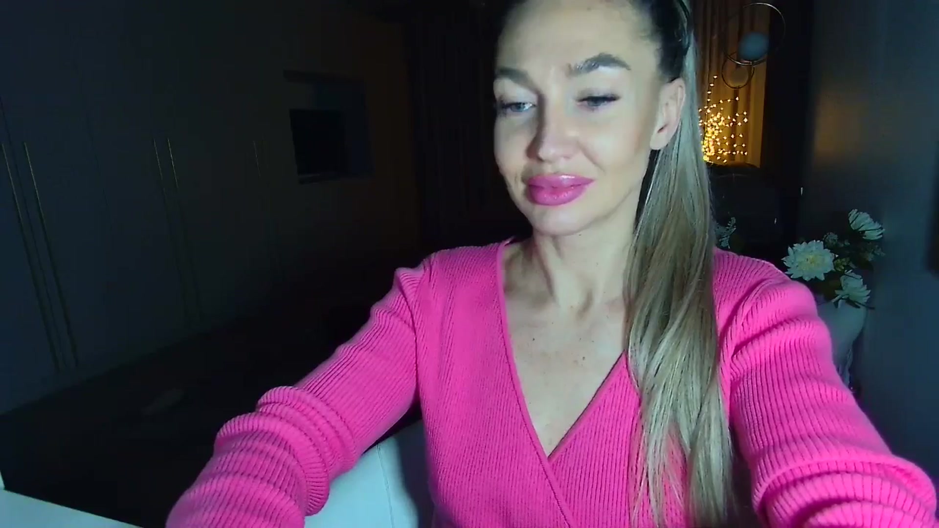 Gallery image thumbnail from Mystery_C's myfreecams stream on, 01/22/2026, 23:33 image 18 of 20