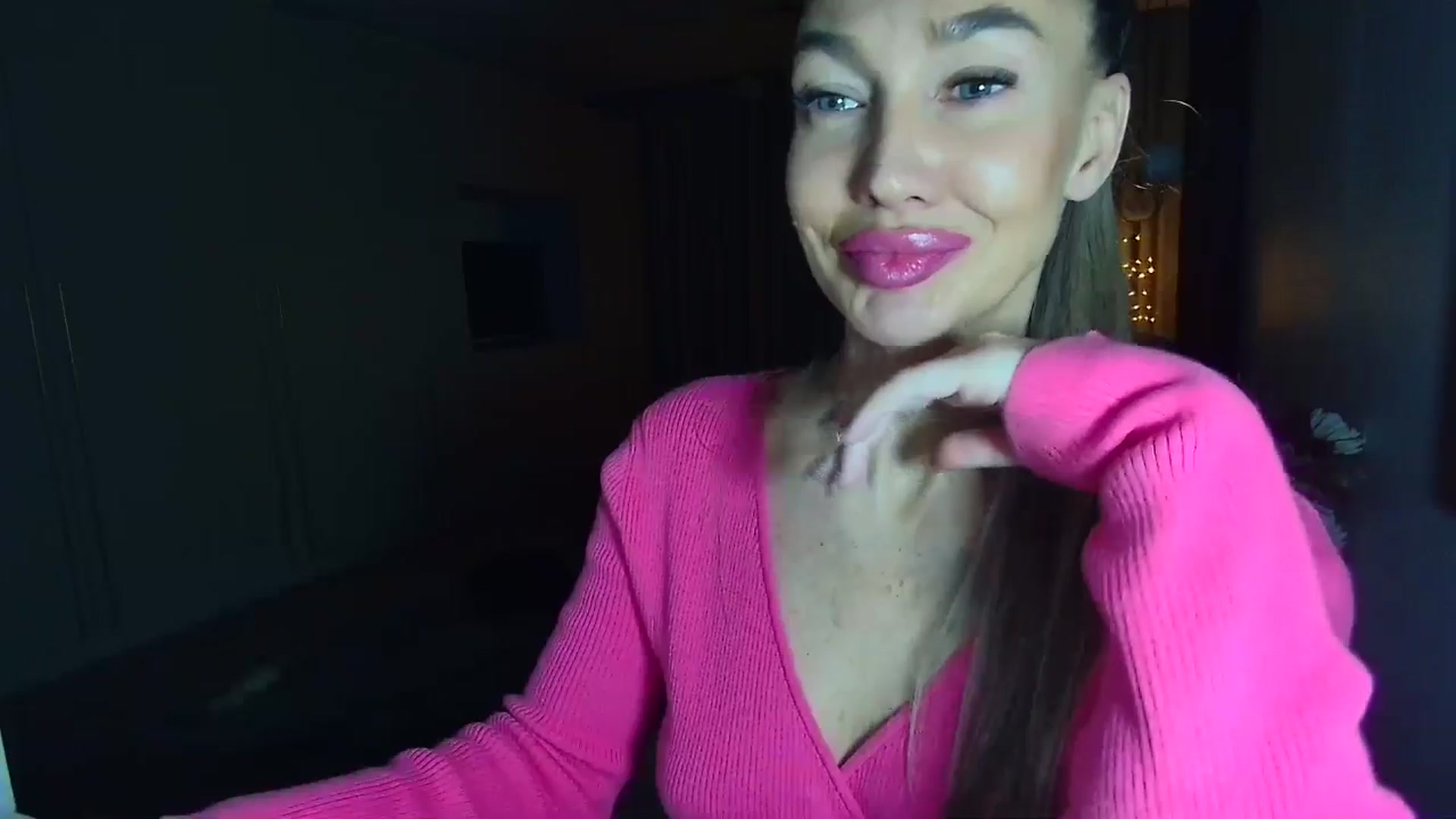 Gallery image thumbnail from Mystery_C's myfreecams stream on, 01/22/2026, 23:33 image 3 of 20
