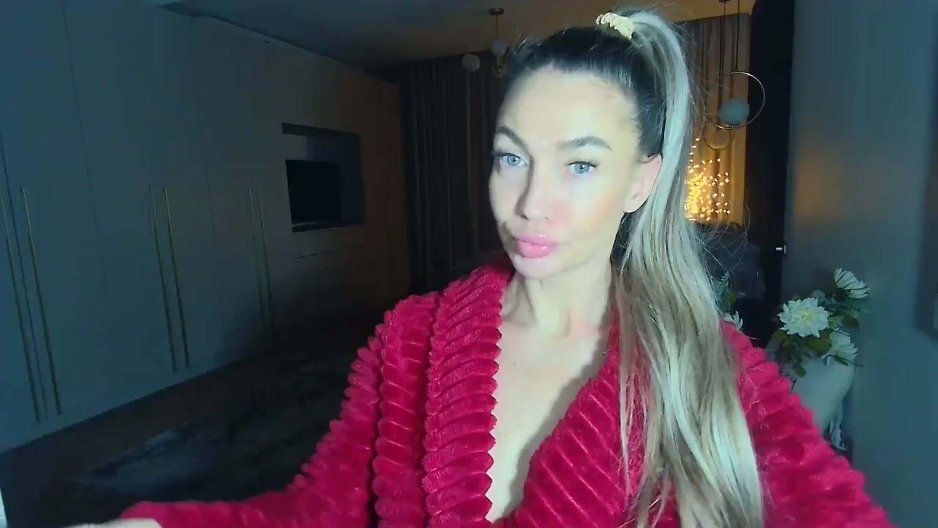 Gallery image thumbnail from Mystery_C's myfreecams stream on, 01/27/2026, 22:49 image 4 of 20