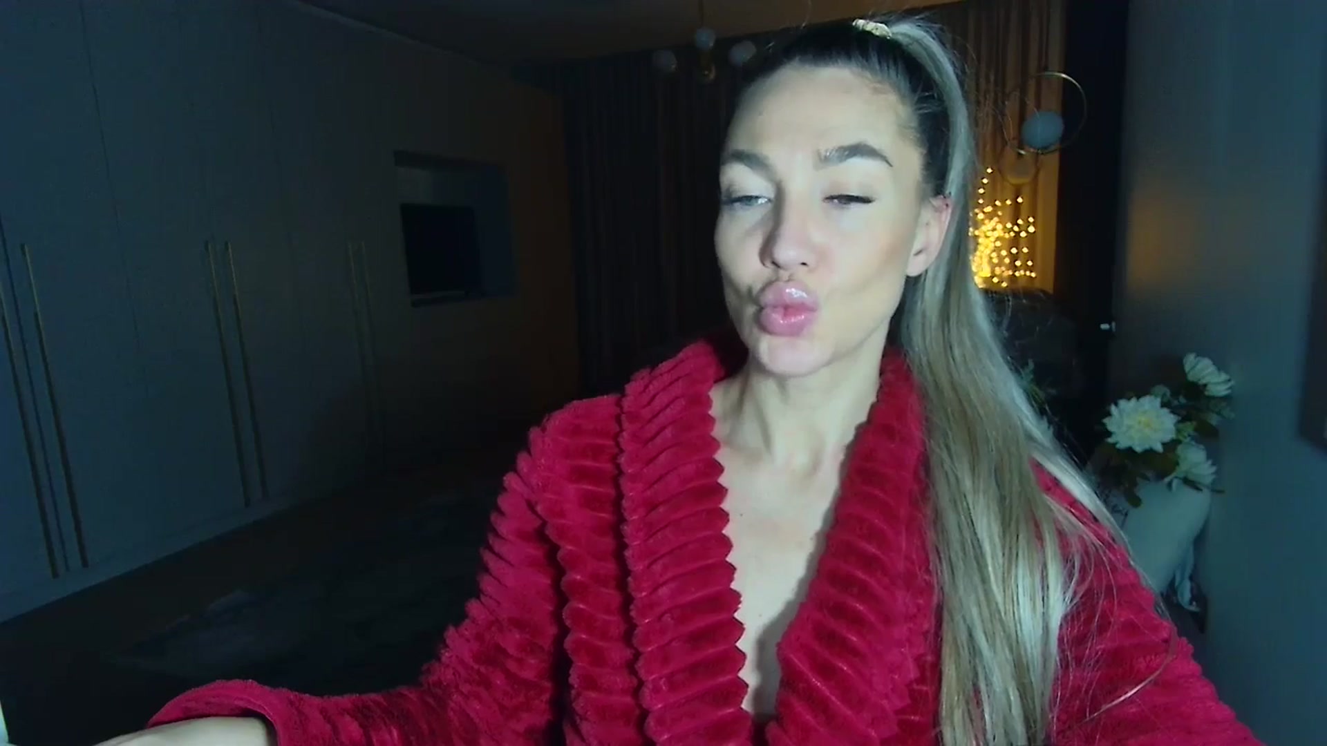 Gallery image thumbnail from Mystery_C's myfreecams stream on, 01/27/2026, 22:49 image 9 of 20