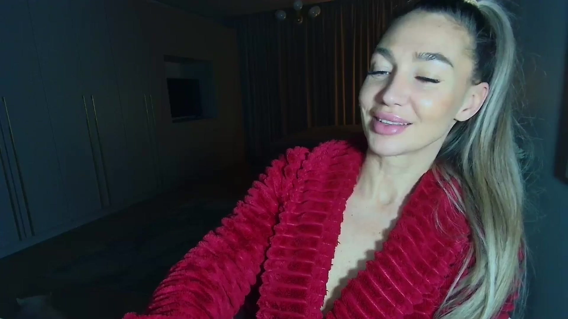 Gallery image thumbnail from Mystery_C's myfreecams stream on, 01/27/2026, 22:49 image 15 of 20