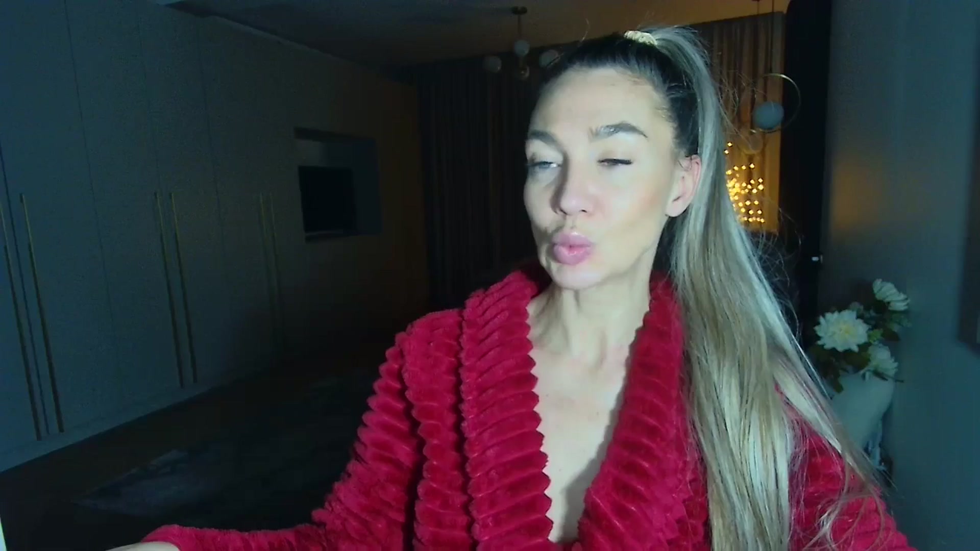 Gallery image thumbnail from Mystery_C's myfreecams stream on, 01/27/2026, 22:49 image 8 of 20