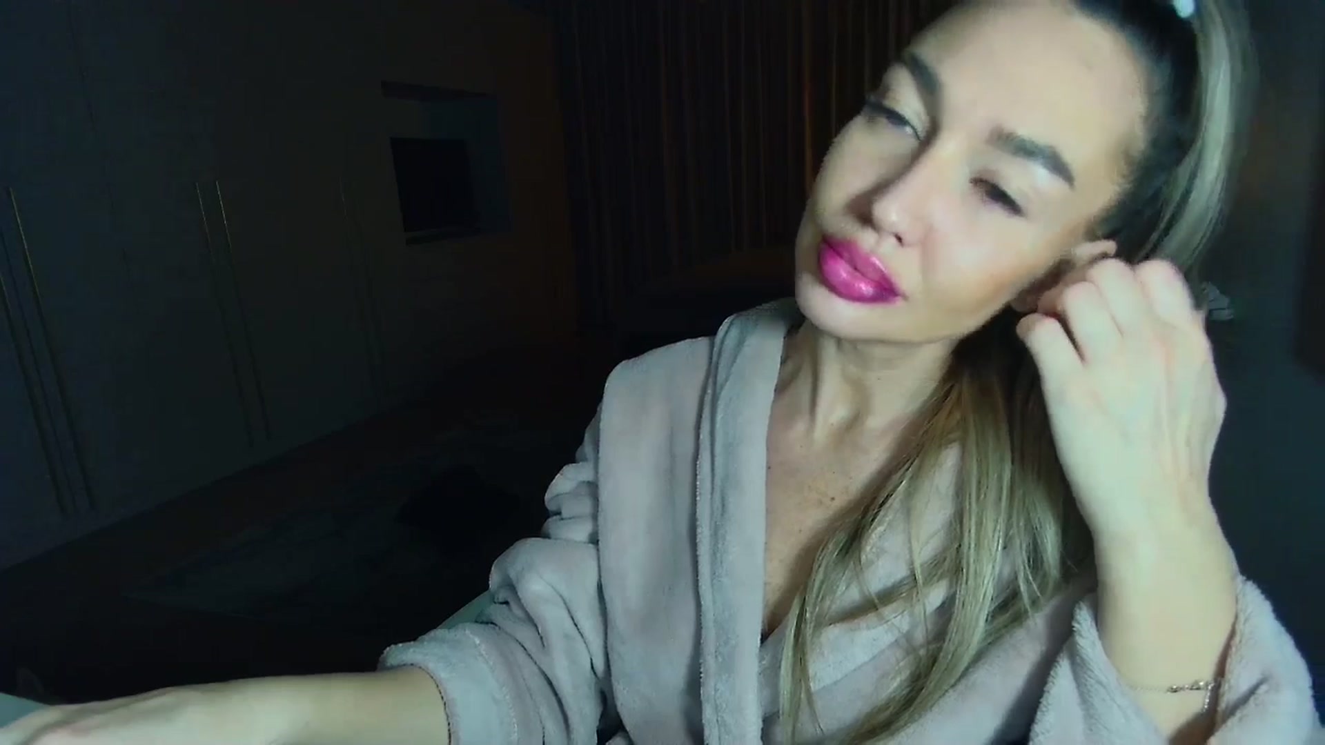 Gallery image thumbnail from Mystery_C's myfreecams stream on, 02/03/2026, 22:55 image 20 of 20