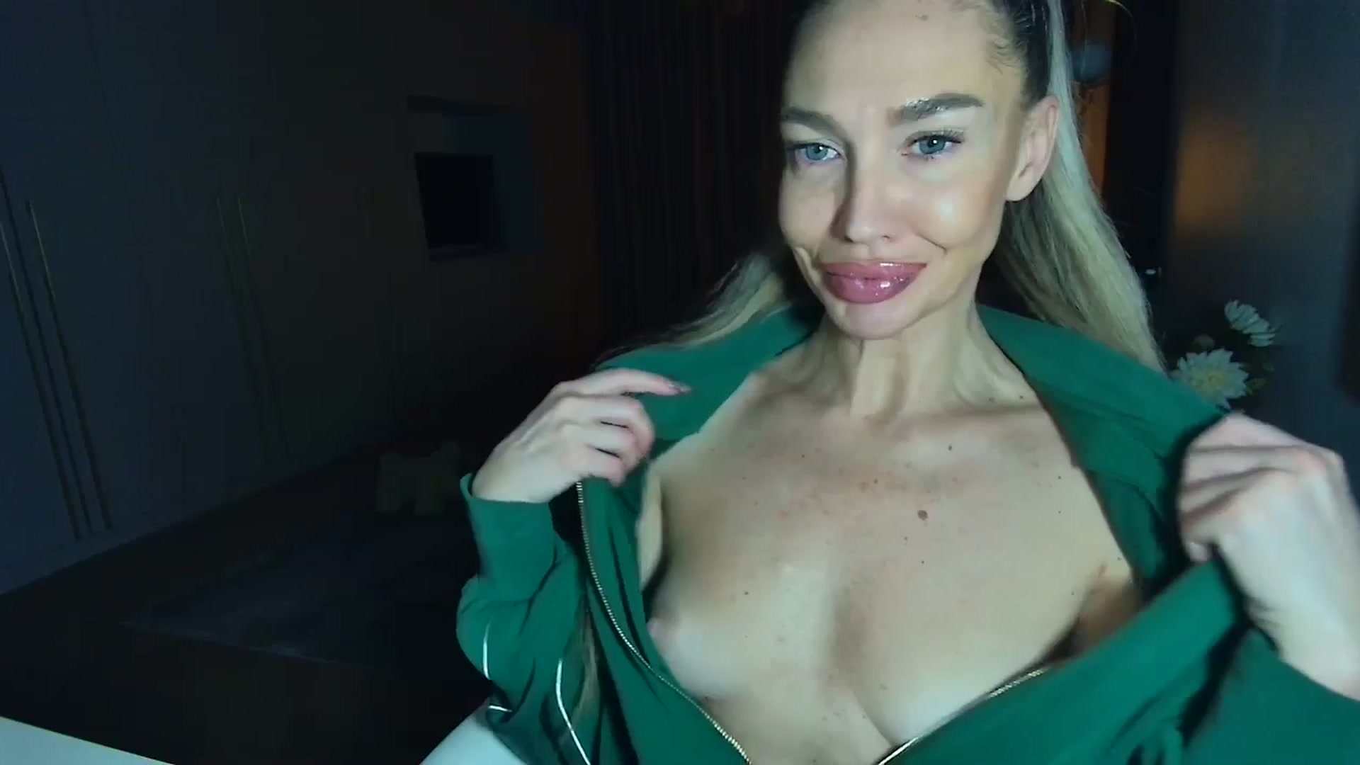 Gallery image thumbnail from Mystery_C's myfreecams stream on, 02/06/2026, 22:47 image 10 of 20