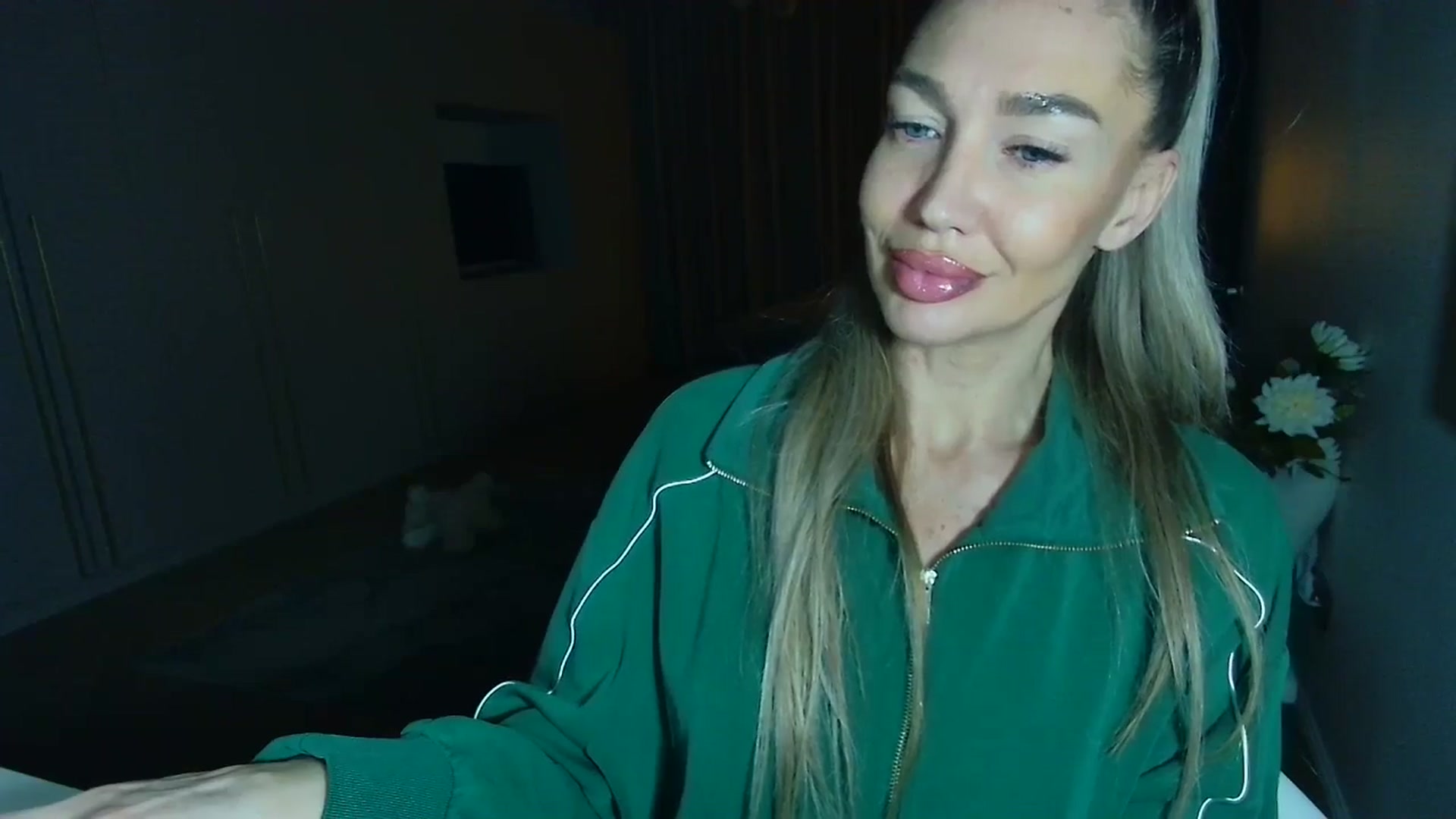 Gallery image thumbnail from Mystery_C's myfreecams stream on, 02/06/2026, 22:47 image 7 of 20