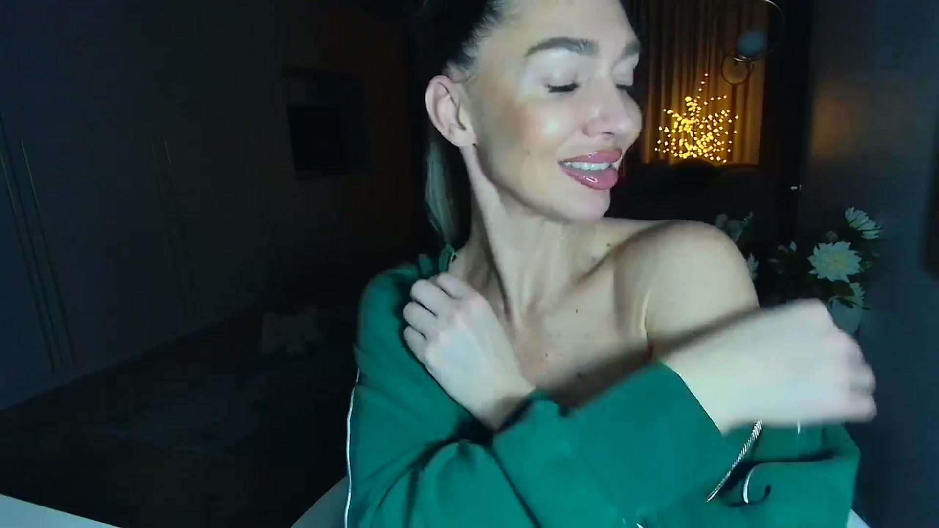 Gallery image thumbnail from Mystery_C's myfreecams stream on, 02/06/2026, 22:47 image 12 of 20